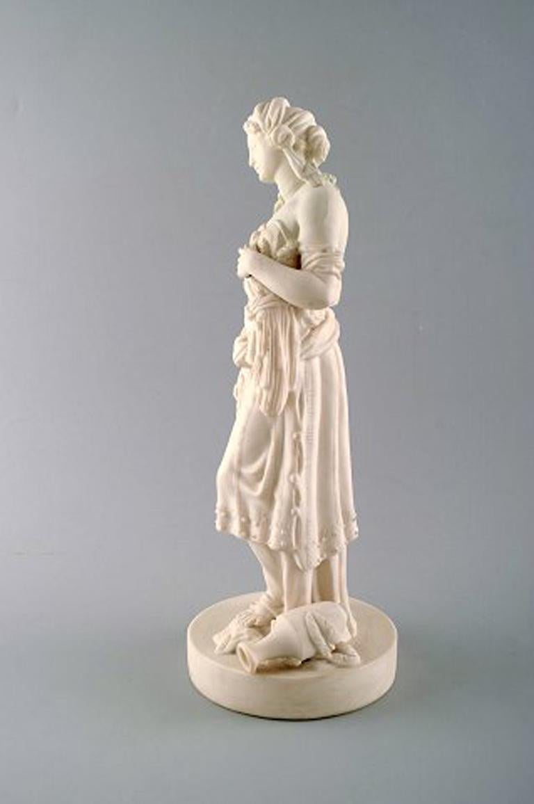 Large Minton biscuit figure of peasant girl with sheaf.
Beautiful classical high quality figure.
Early 1900s.
Measures: 31 cm. x 12 cm.
In very good condition.