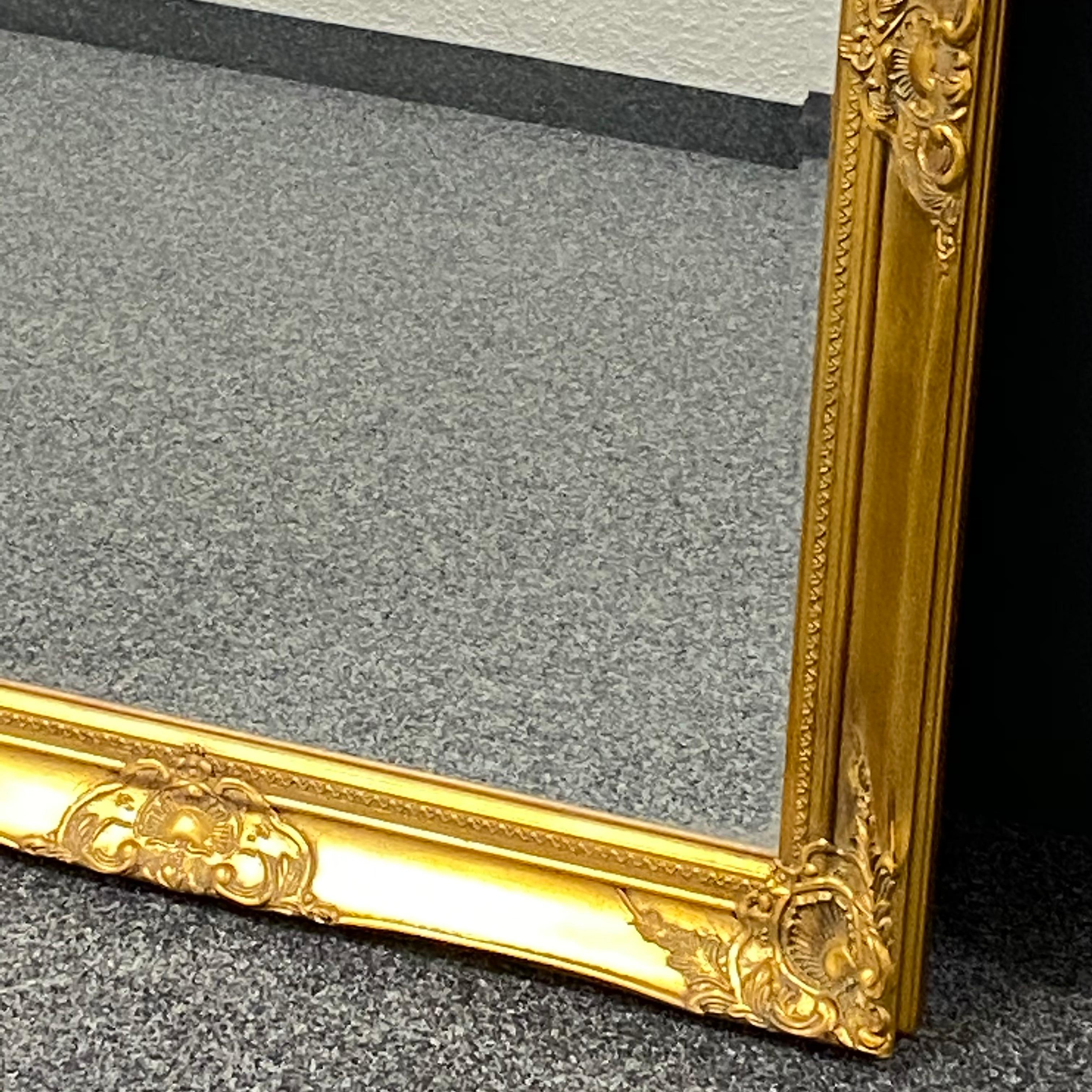 Large Mirror Hollywood Regency Style Gilded Wood Vintage, Italy, 1970s In Good Condition For Sale In Nuernberg, DE
