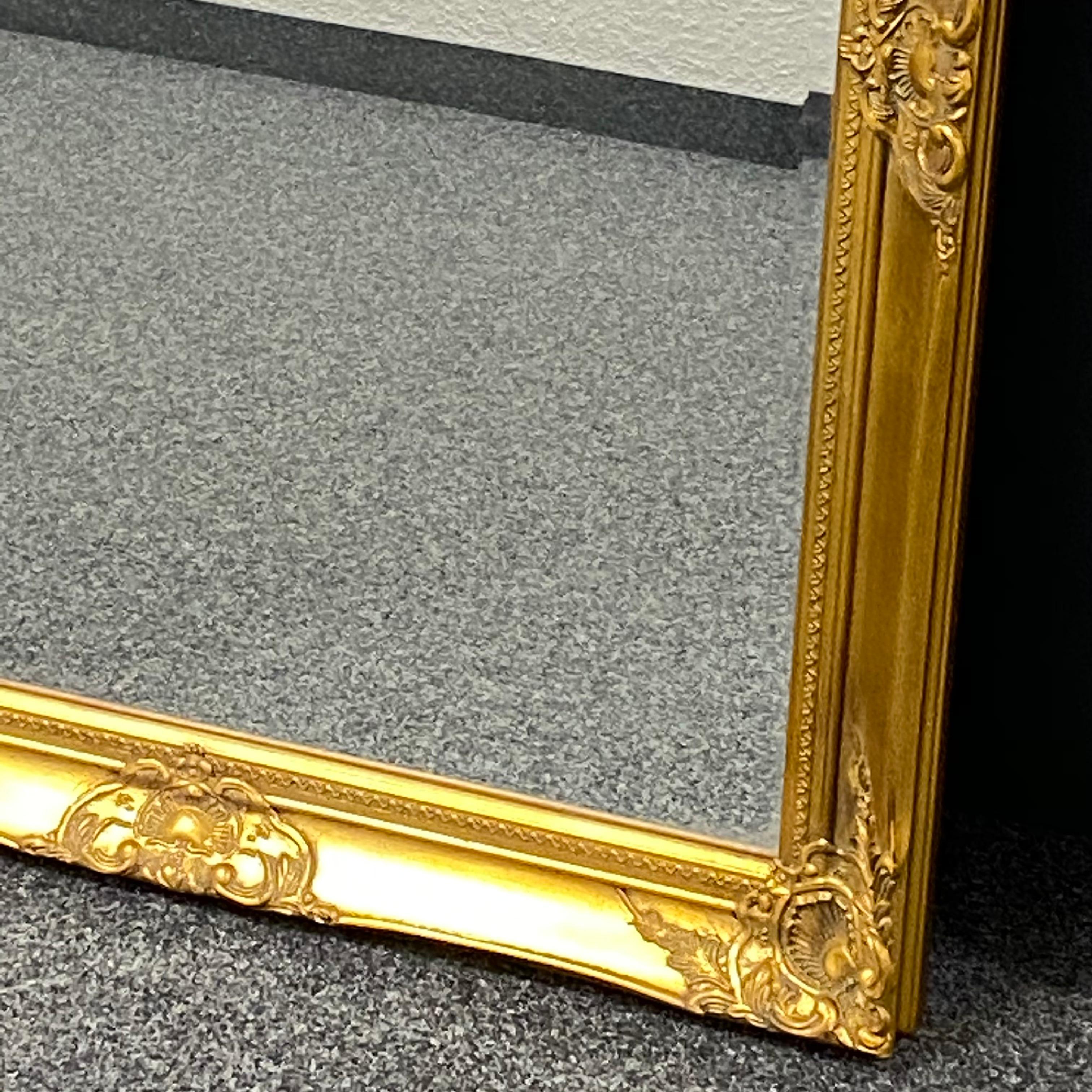 Grand miroir vintage en bois doré de style Hollywood Regency, Italie, 1970 Bon état - En vente à Nuernberg, DE