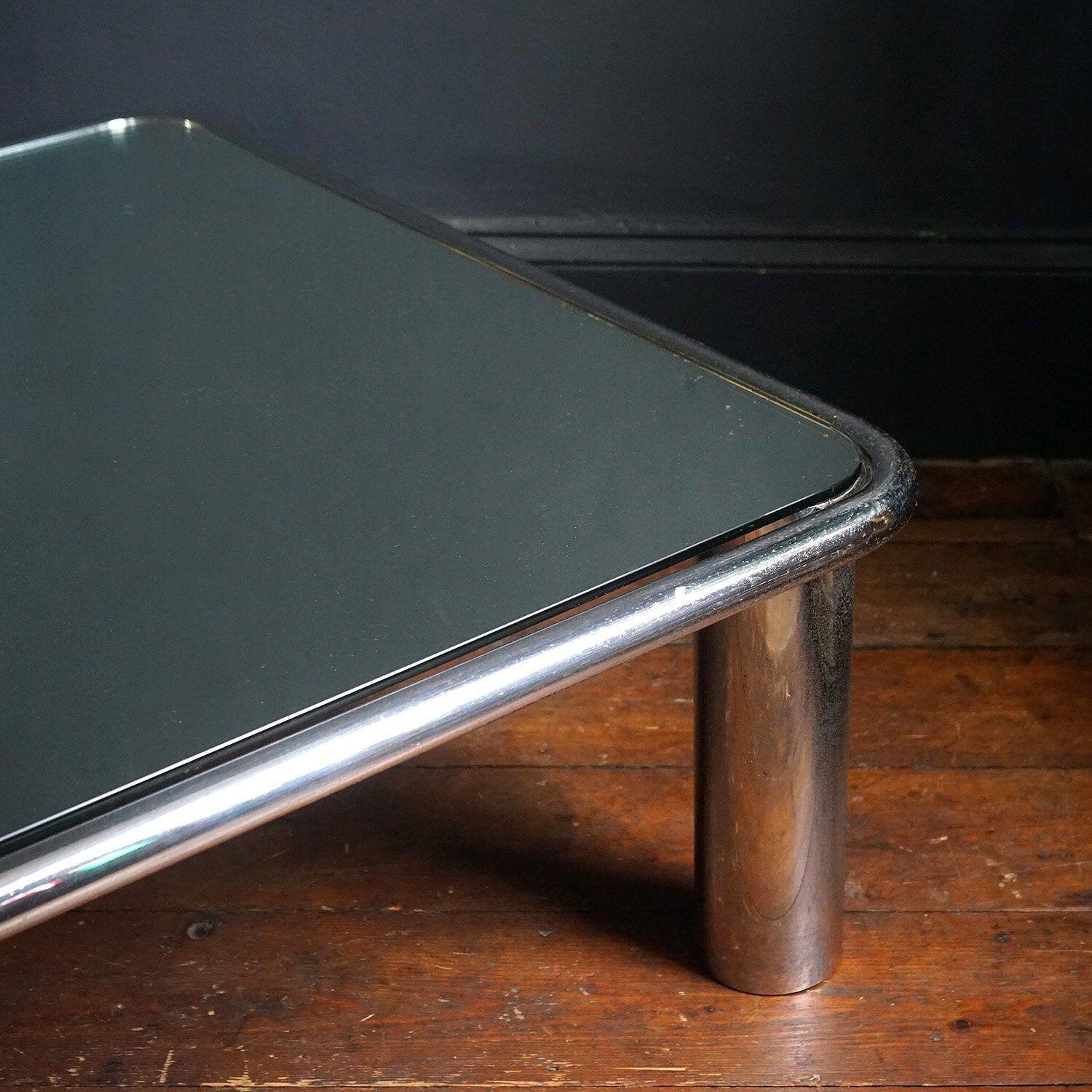 Large Mirrored Coffee Table by Mario Bellini 1970s 2