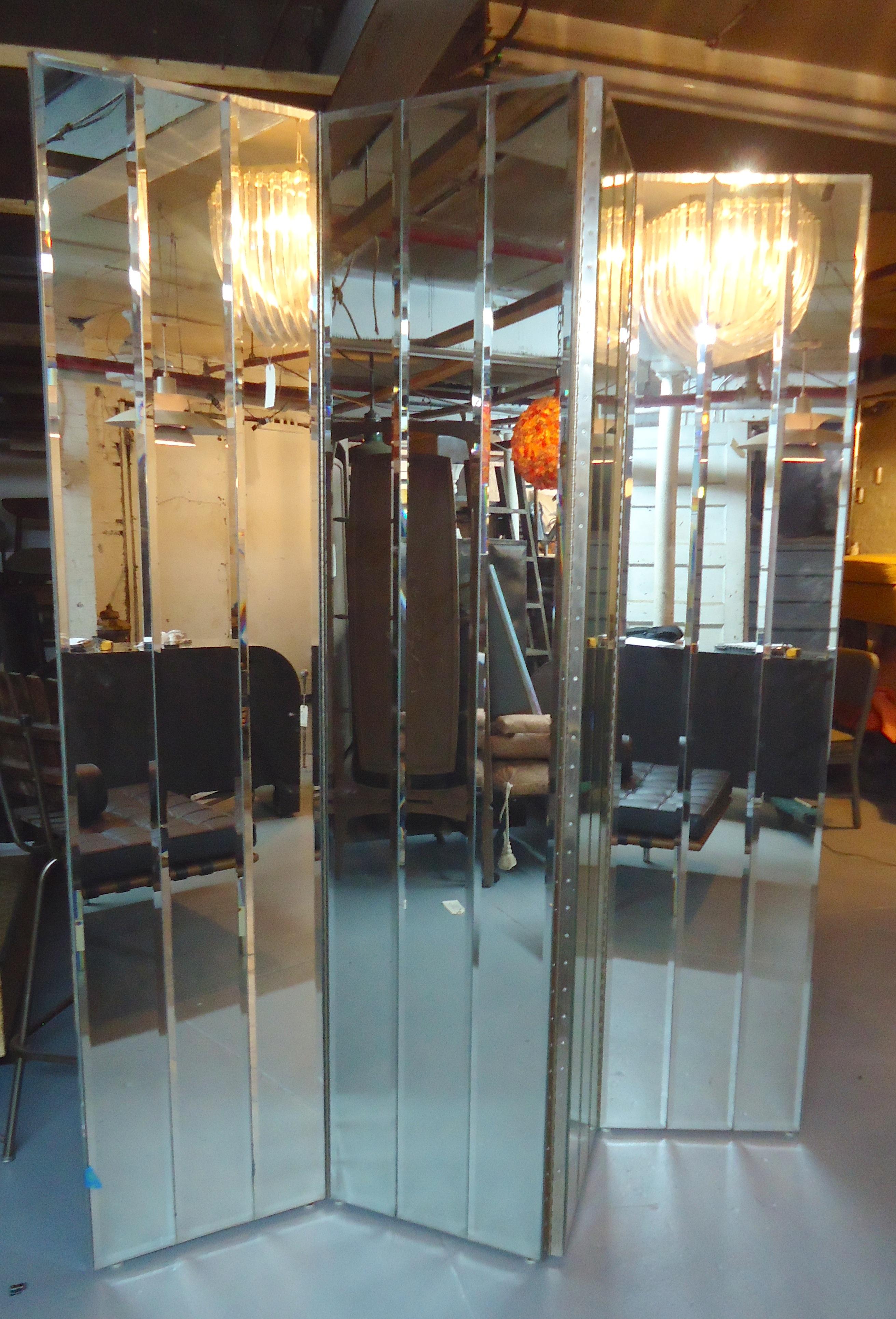 Vintage four panel mirrored room divider with beveled glass. Very heavy and sturdy.

(Please confirm item location - NY or NJ - with dealer).
 