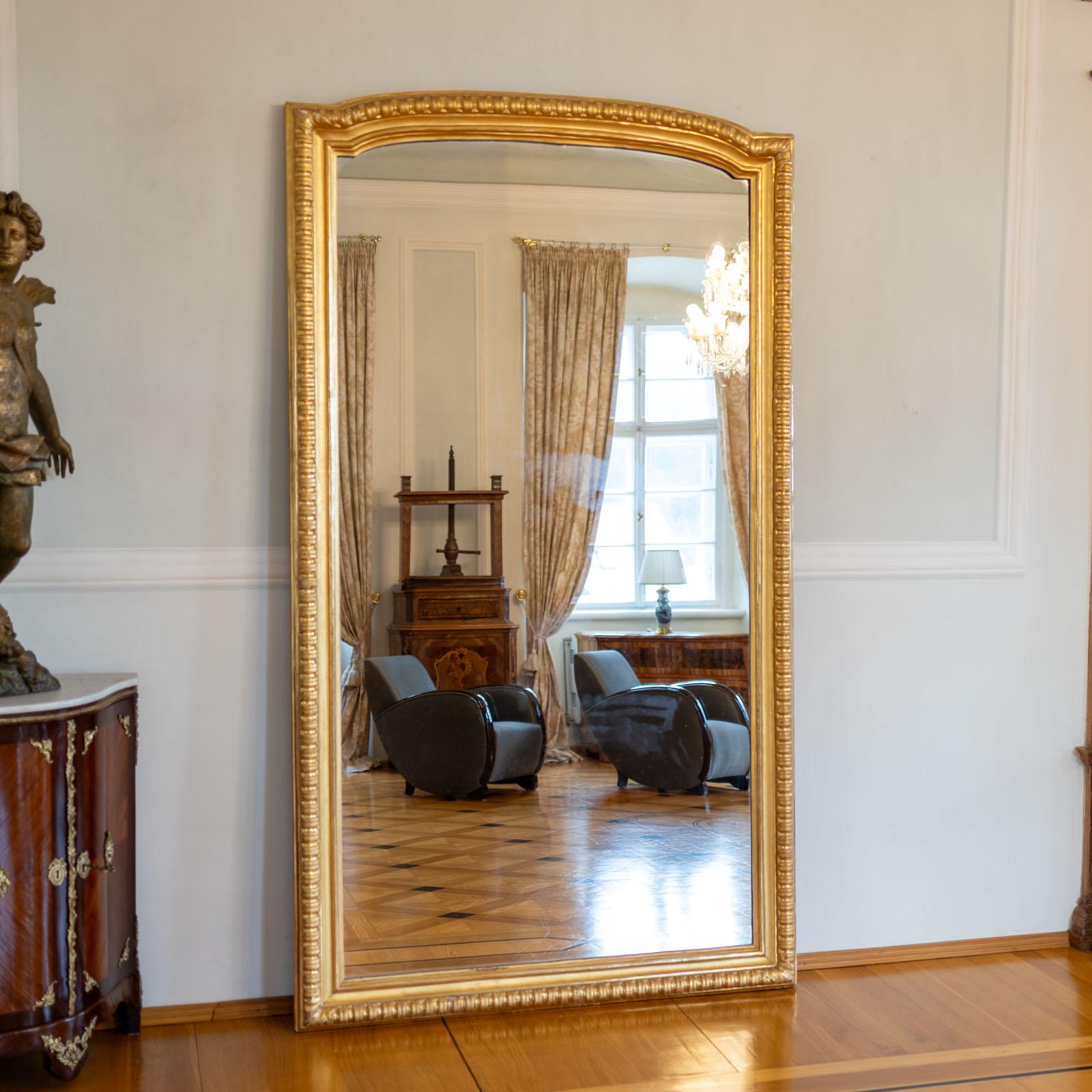 Large Mirrors in a gold-patinated frame, Italy Mid-19th century In Good Condition In Greding, DE