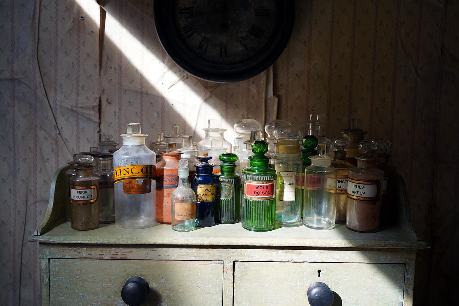 Large Mixed Collection of Forty-Four 19thC-20thC Glass Apothecary Bottles For Sale 11