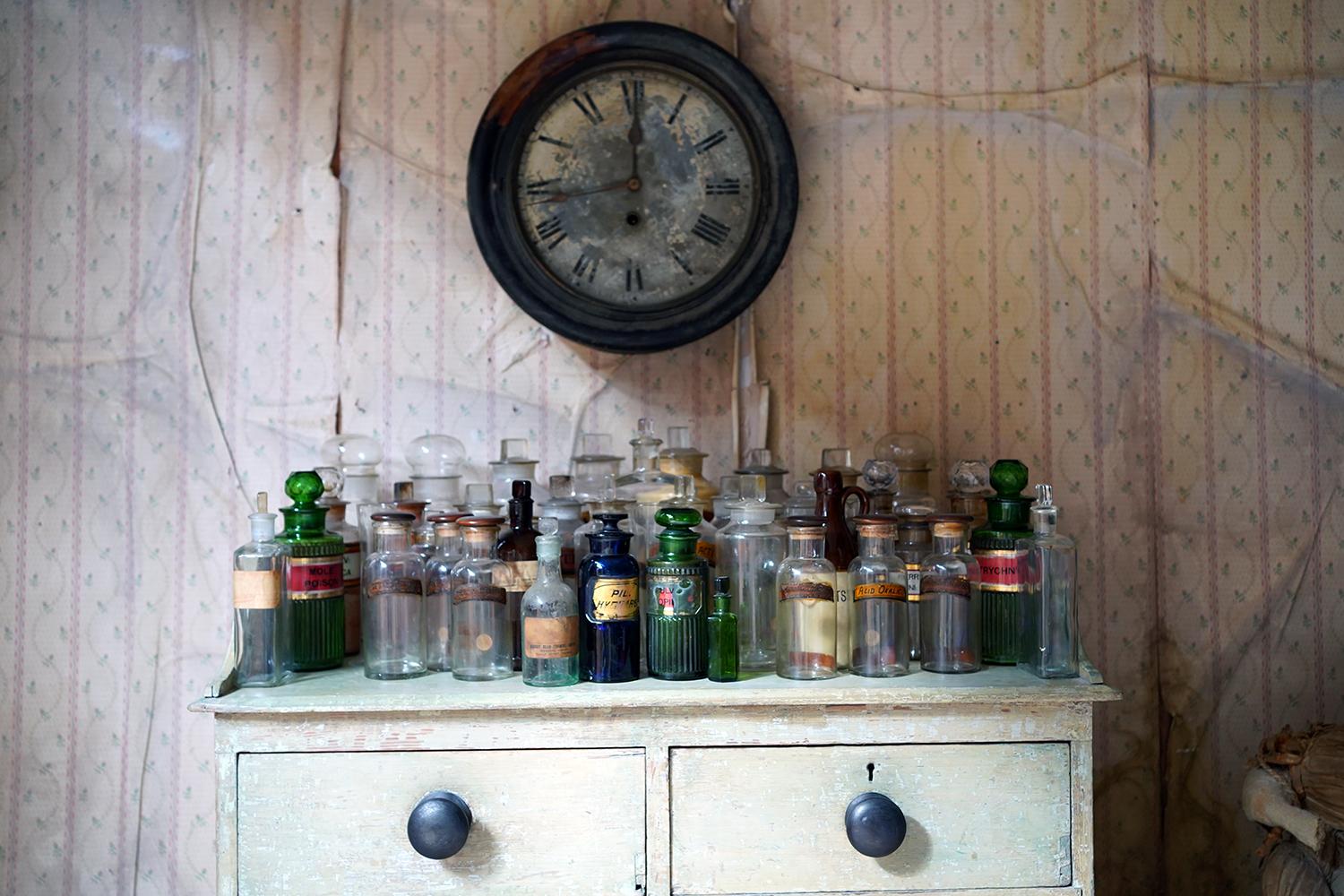 Large Mixed Collection of Forty-Four 19thC-20thC Glass Apothecary Bottles For Sale 12