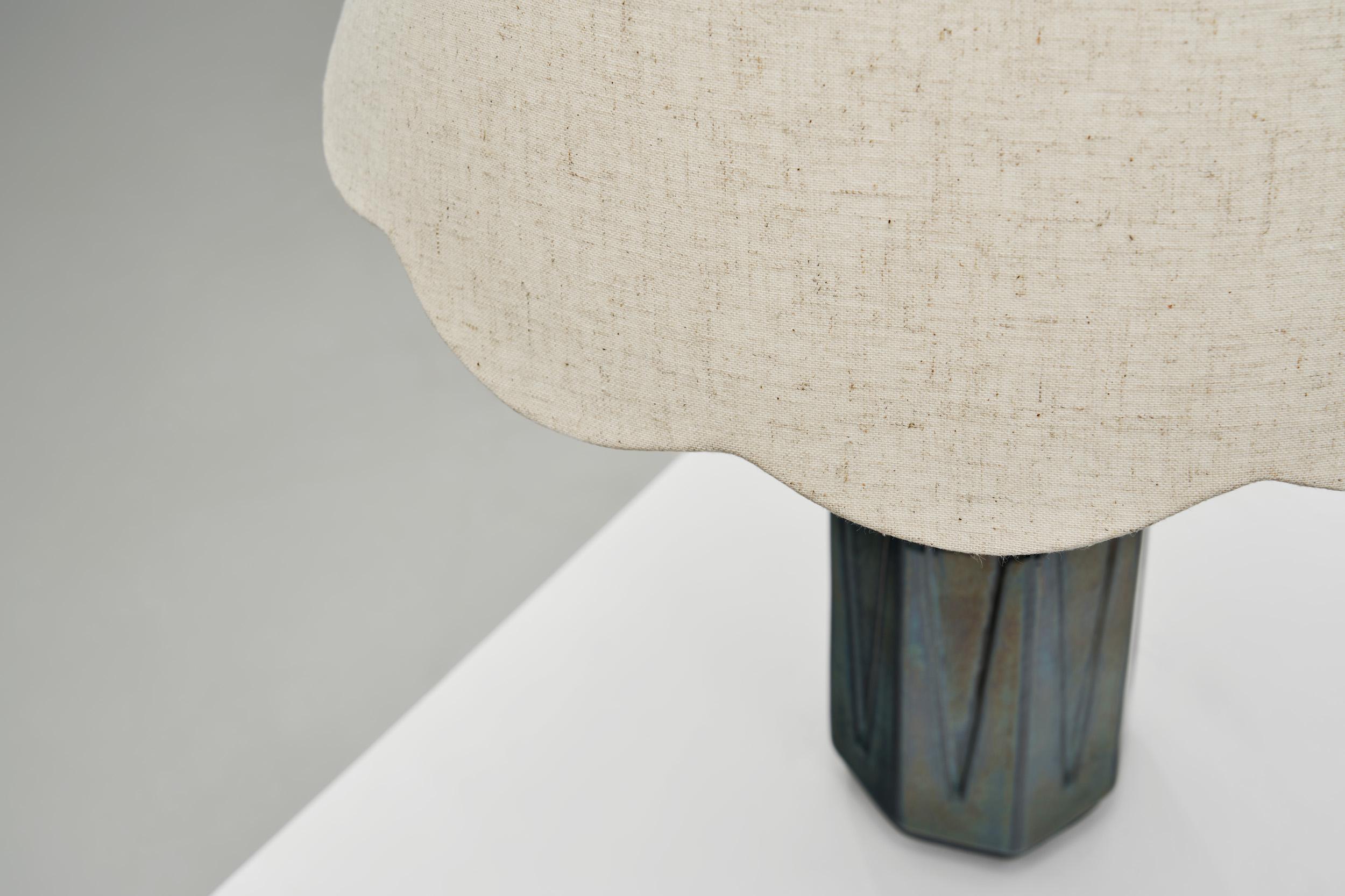 Grande lampe de table en céramique Model No 