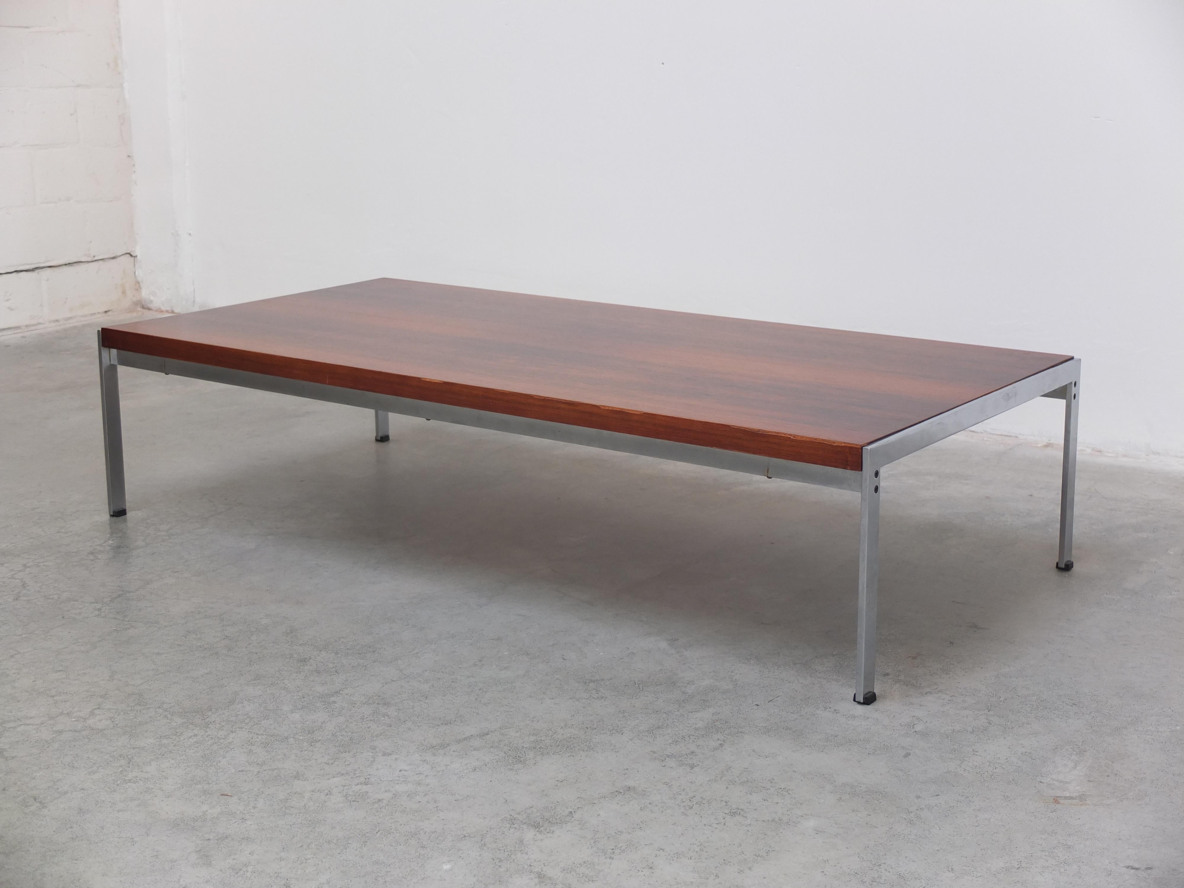 Dutch Large 'Model 867' Coffee Table by Kho Liang Ie for Artifort, 1958 For Sale