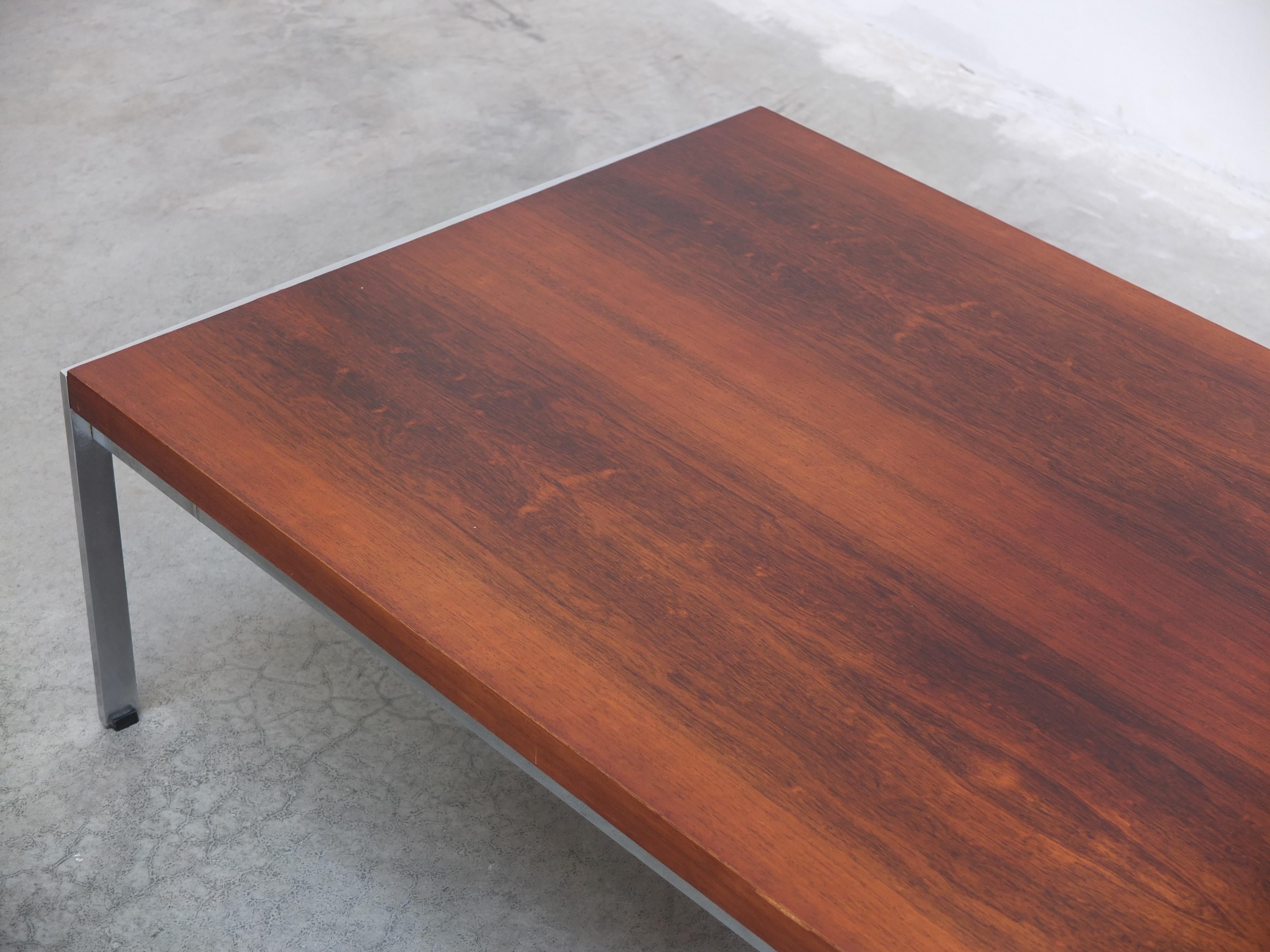 Large 'Model 867' Coffee Table by Kho Liang Ie for Artifort, 1958 For Sale 2