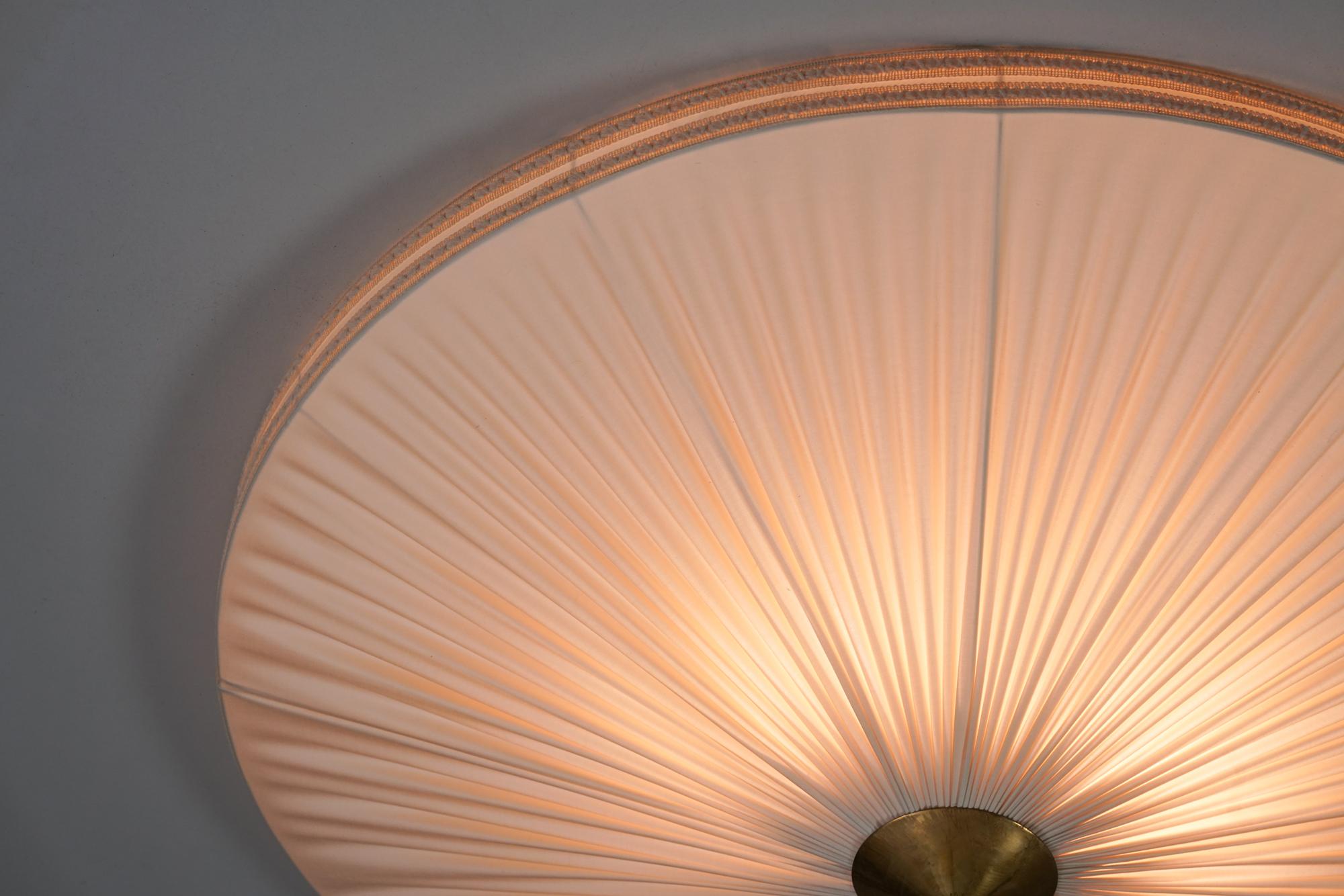 Großes Modell K5-40 Flush Mount, Idman Oy, 1950er Jahre im Angebot 1