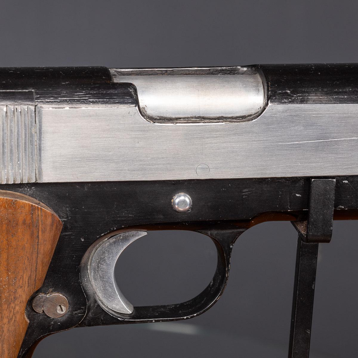 Grand modèle d'arme de poing M1911 Colt Government en vente 6
