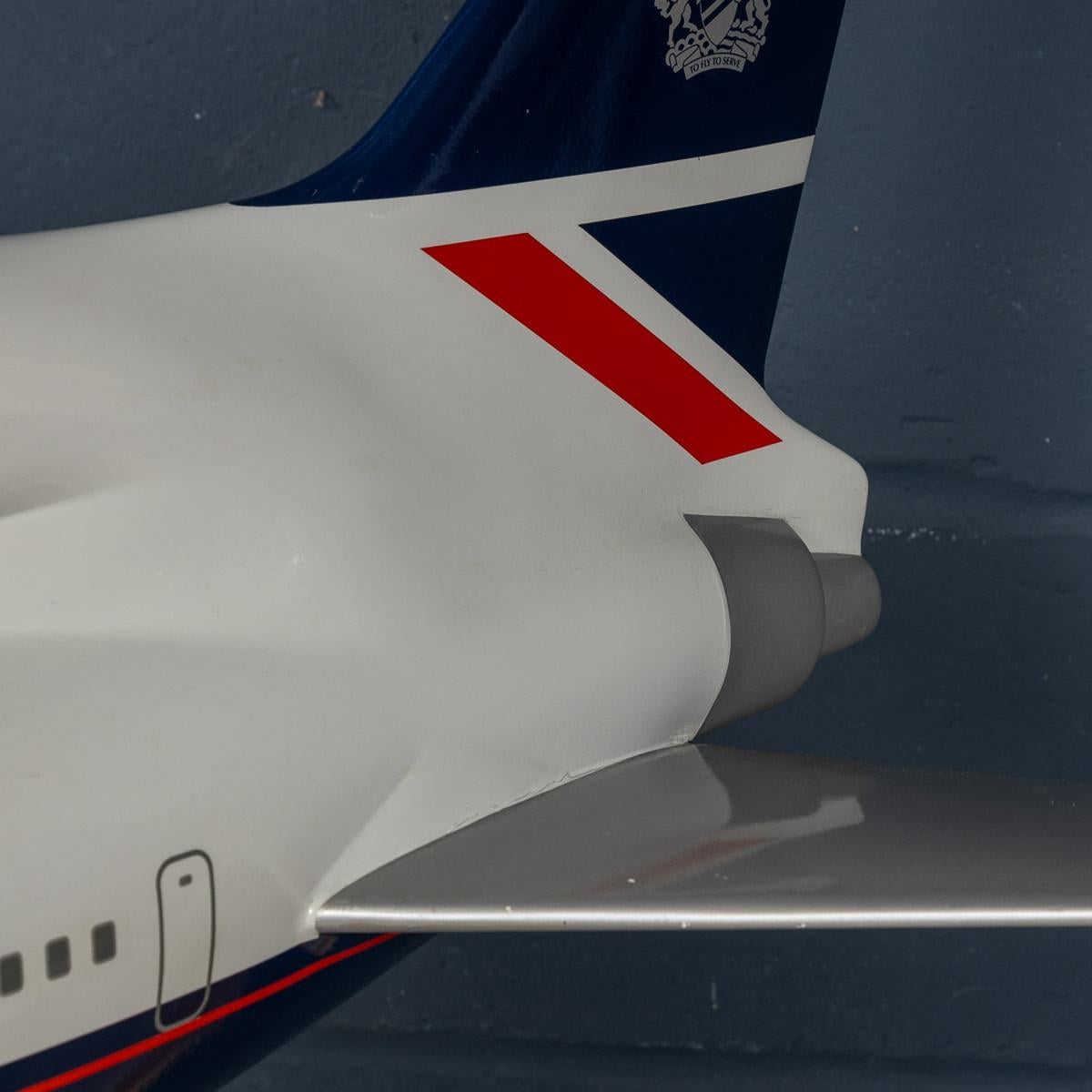 Grand modèle réduit d'avion Tristar avec un porteur « Landor » de British Airways, Angleterre en vente 7