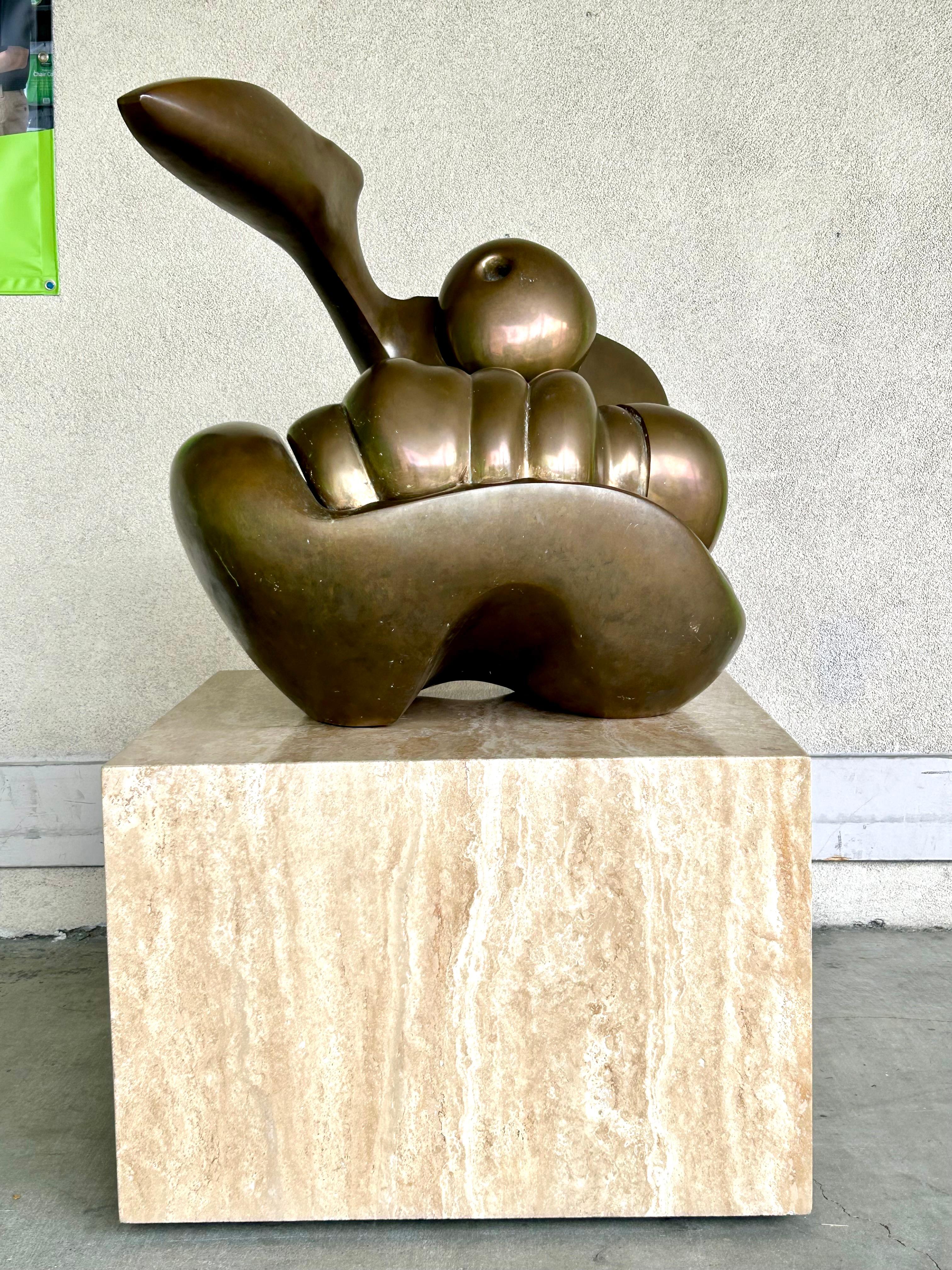 1915 - 2005
Original artwork.
Mr. Meadows was a British modernist sculptor from the Henry Moore school.
He actually was Henry Moore's first assistant.
This sculpture is a great example of that influence.
From a Beverly Hills estate.
(Please see