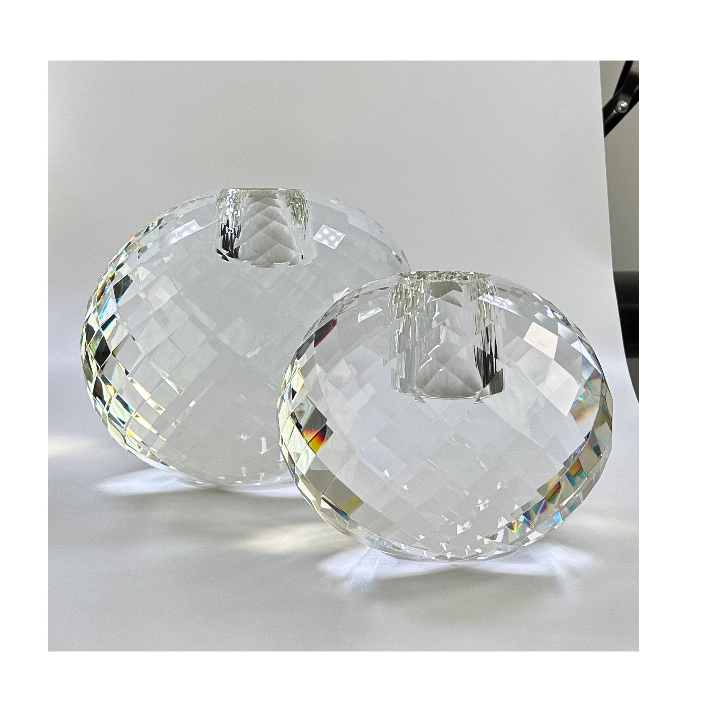 Bougeoir Votive sculptural à facettes Veritas Home en verre d'art optique transparent 