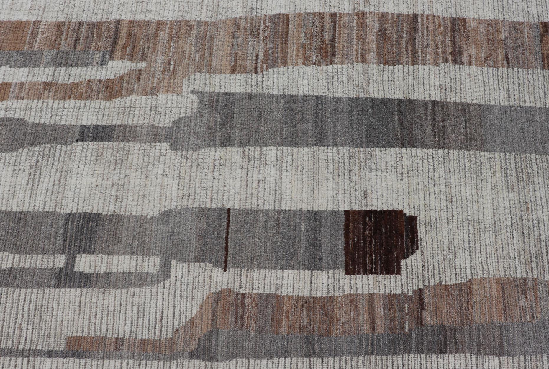 Large Modern Casual Afghan Rug in Wool with Abstract Design 4