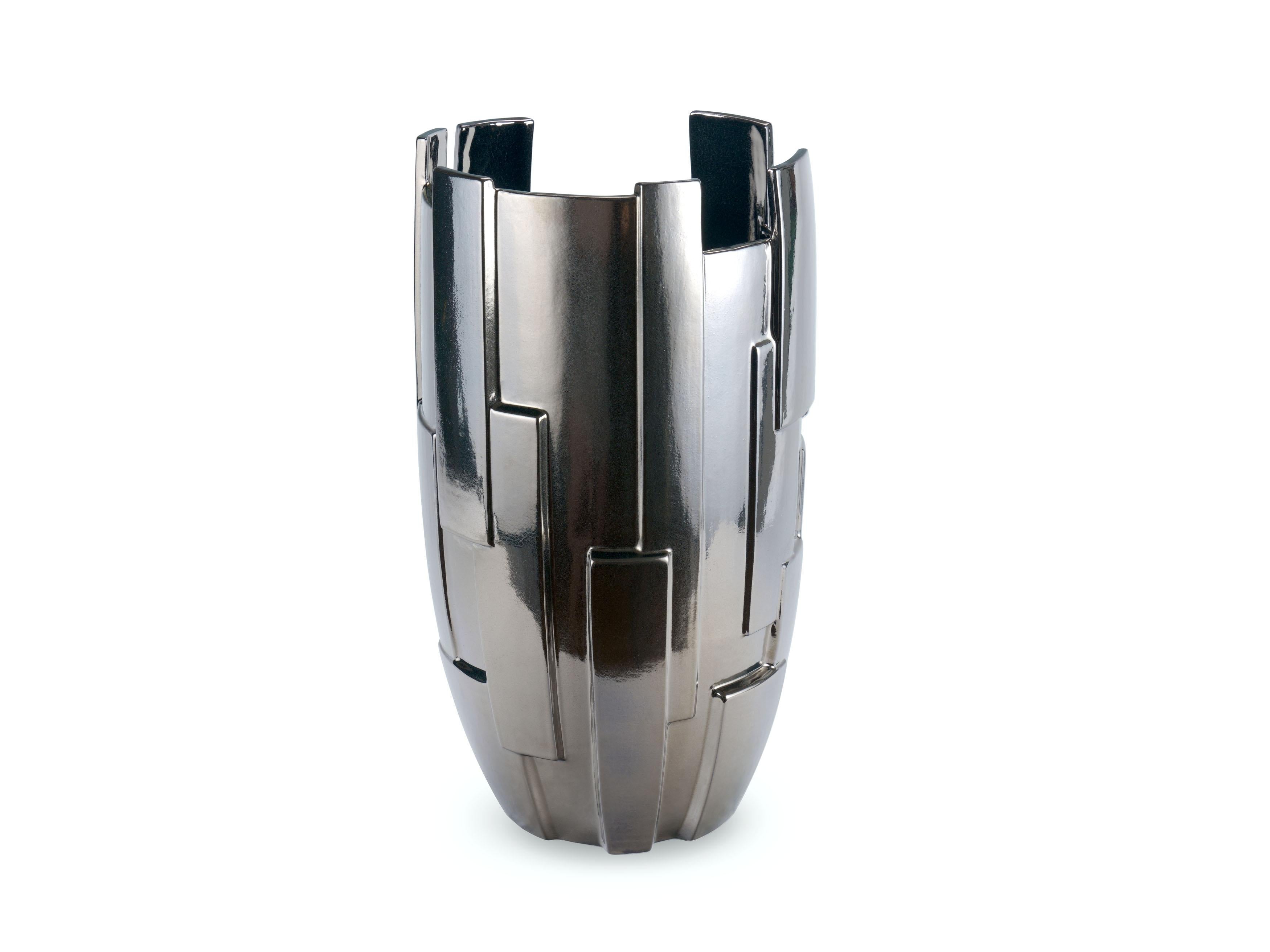 Vaso contemporaneo in ceramica Scultura Lucentezza metallica made in Italy in vendita 2