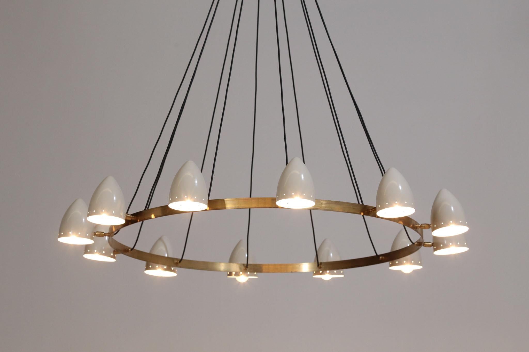 Large Modern Chandelier, Italian Stilnovo Style In Excellent Condition In Ternay, Auvergne-Rhône-Alpes