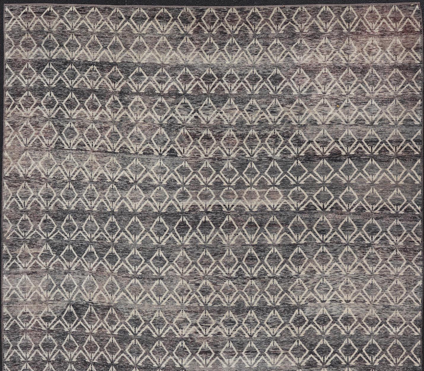 Großer Teppich im modernen Design mit komplizierten geometrischen Mustern  13' 10 x 19' 7 (Stammeskunst) im Angebot