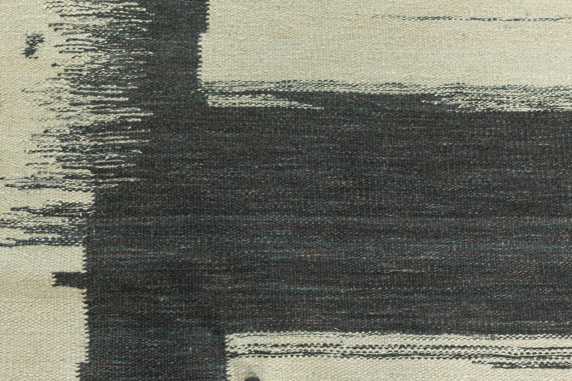 Indiano Grande tappeto geometrico moderno a trama piatta di Doris Leslie Blau in vendita