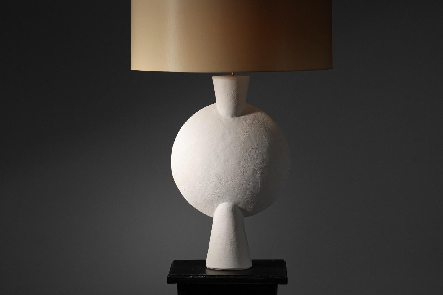 Grande lampe géométrique moderne en plâtre dans le style de Diego Giacometti  en vente 2