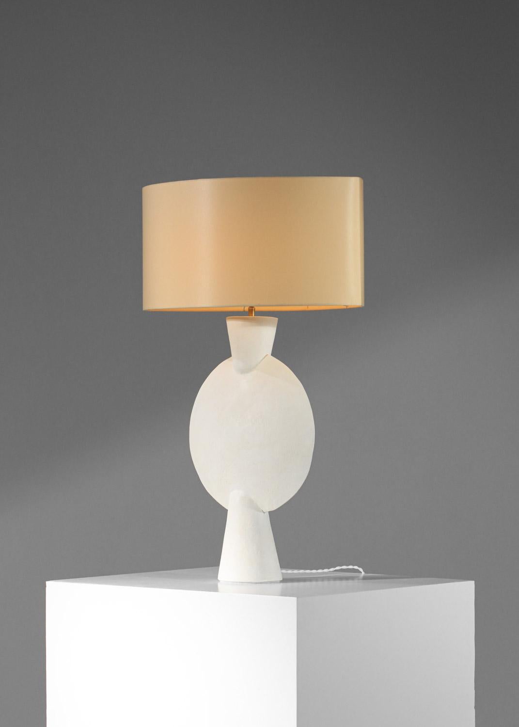 Postmoderne Grande lampe géométrique moderne en plâtre dans le style de Diego Giacometti  en vente