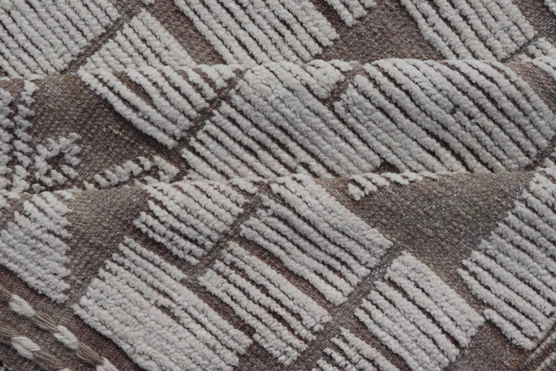 Large Modern Hand-Knotted Moroccan Rug in Wool with Sub-Geometric 11'6 x 18'3 For Sale 4