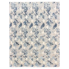 Grand tapis moderne noué à la main de Keivan Woven Arts en bleu, taupe et blanc cassé 