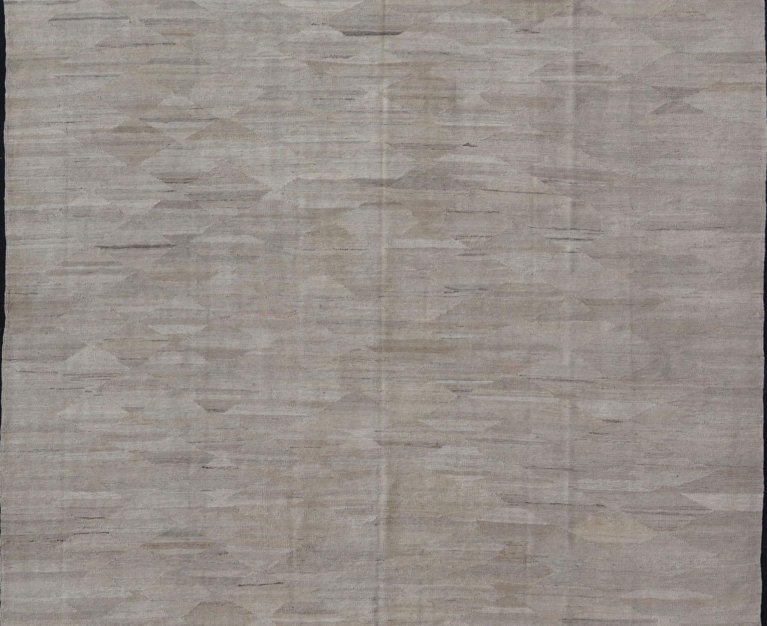 Hand-Knotted Large Modern Kilim in Neutral Cream with Free Flowing Design For Sale