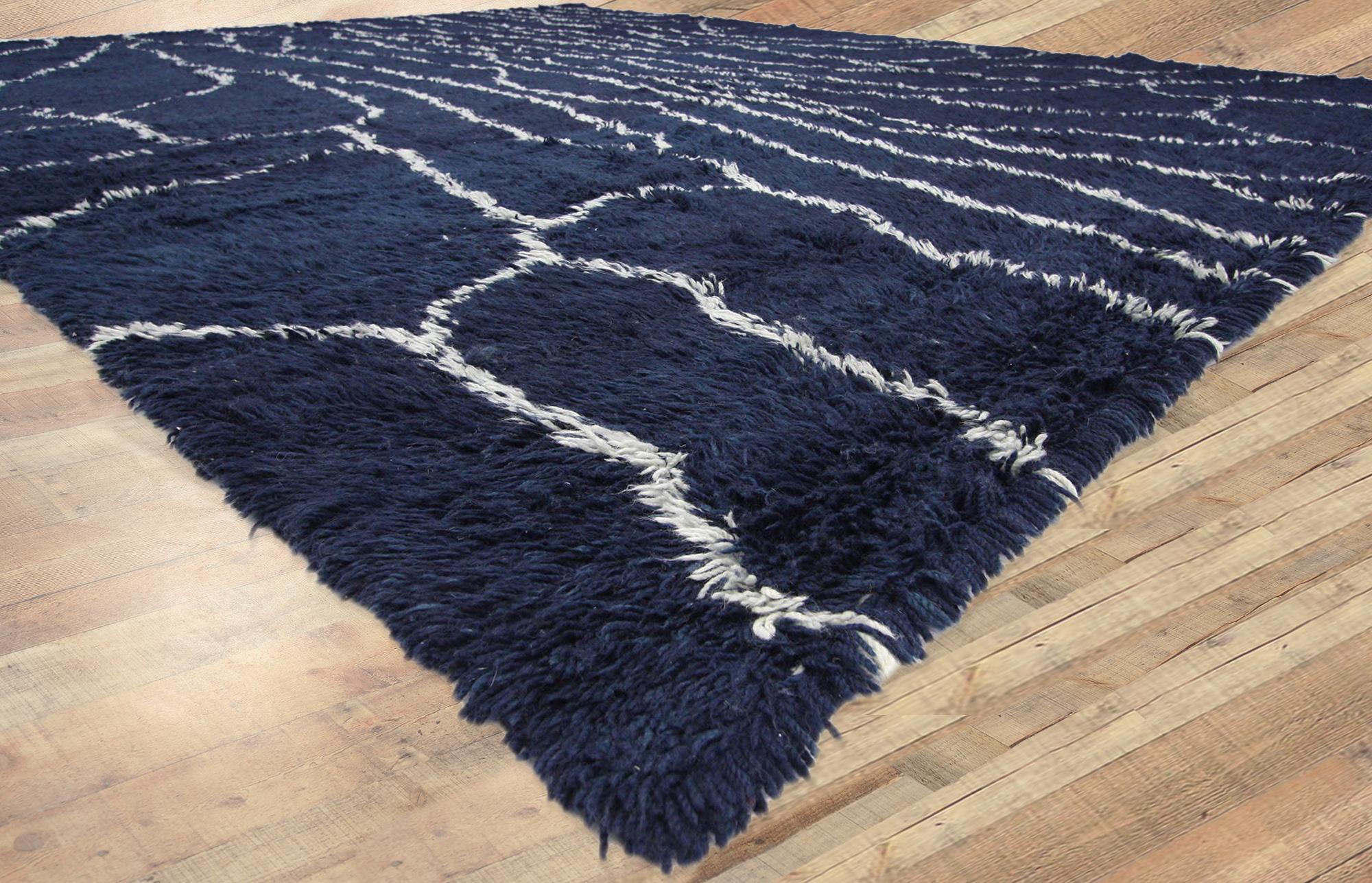 New Contemporary Indigo Moroccan Carpet with Modern Style (Tapis marocain indigo contemporain de style moderne) Neuf - En vente à Dallas, TX