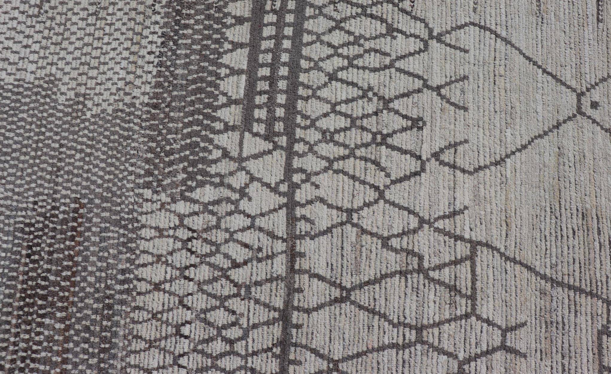 Großer moderner marokkanischer Teppich in neutralen und warmen Tönen  14'7 x 16'5 (Afghanisch) im Angebot