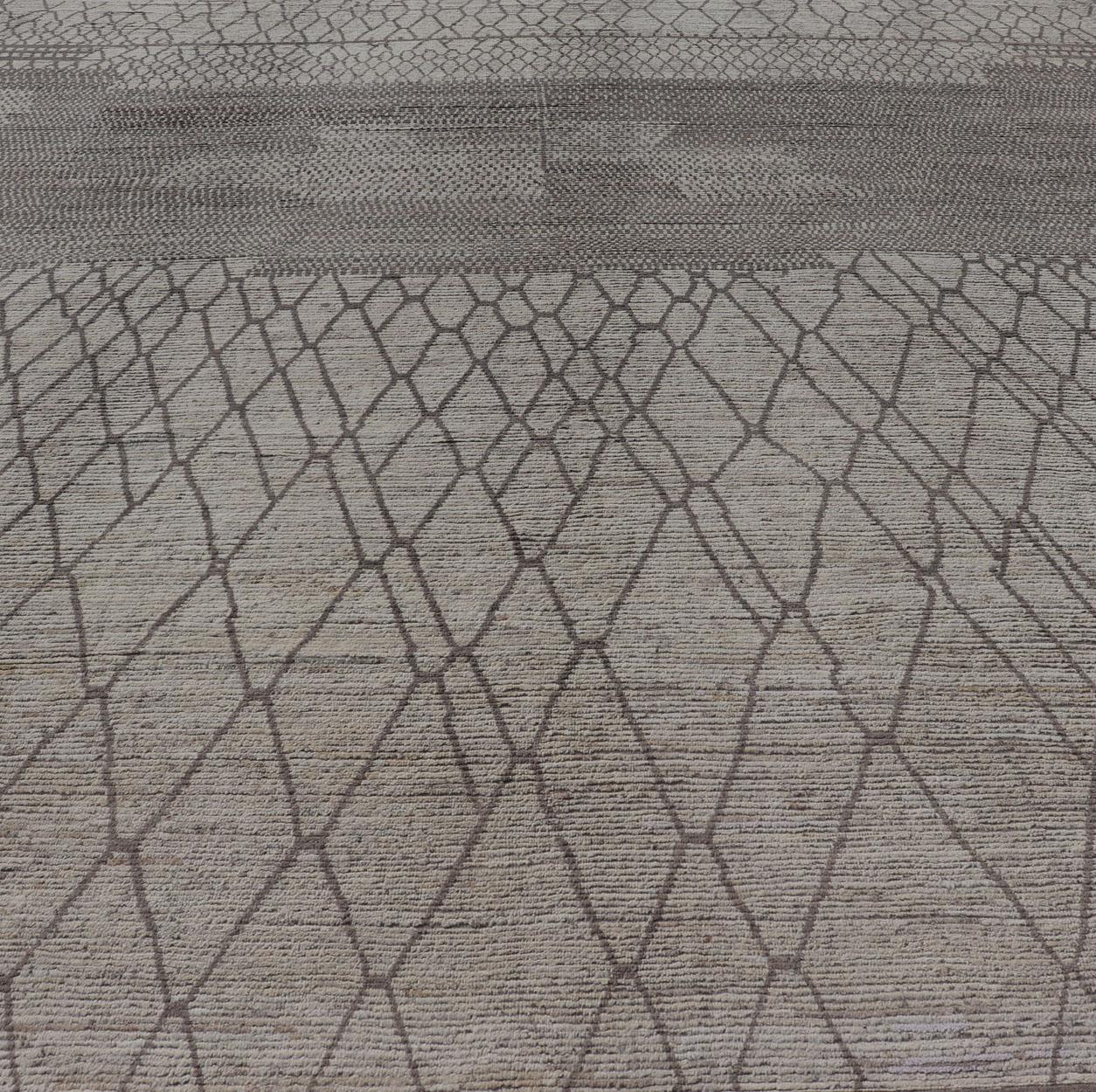 Großer moderner marokkanischer Teppich in neutralen und warmen Tönen  14'7 x 16'5 (Handgeknüpft) im Angebot