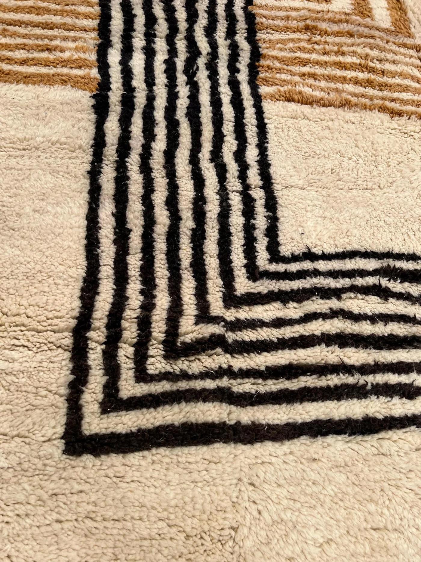 Contemporary Large Modern Moroccan Wool Beni M'Rirt Rug with Abstract Graphic Line Design For Sale