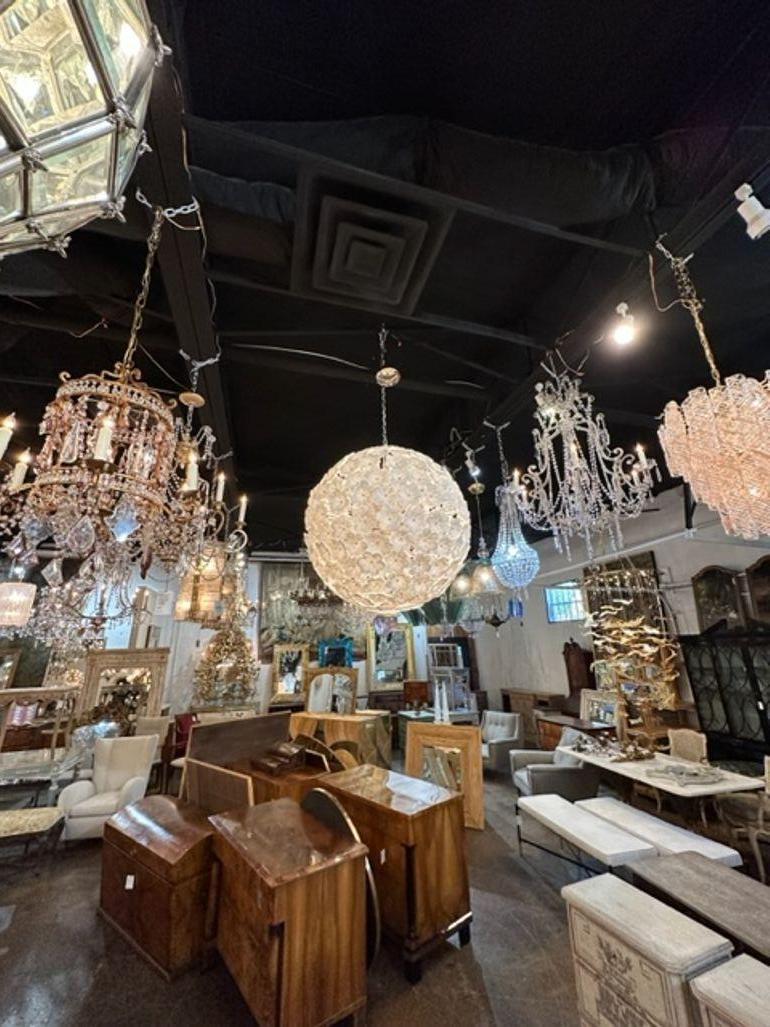 Large Modern Murano Glass Flower Chandelier In Good Condition For Sale In Dallas, TX