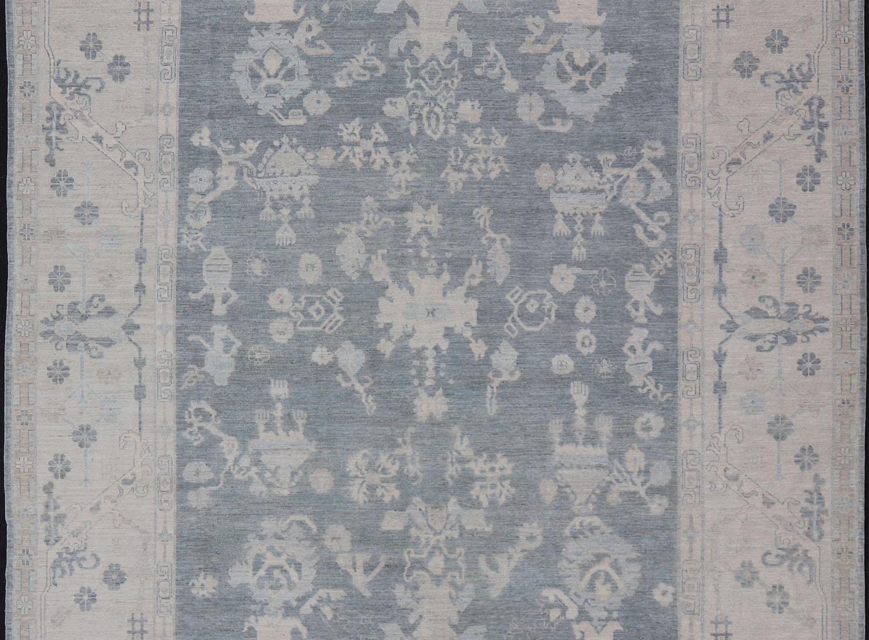 Large Modern Oushak Rug with Muted Tones of Blue, Gray, and Cream For Sale 3