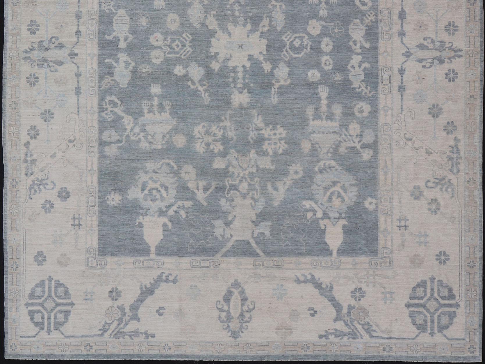 Large Modern Oushak Rug with Muted Tones of Blue, Gray, and Cream For Sale 4