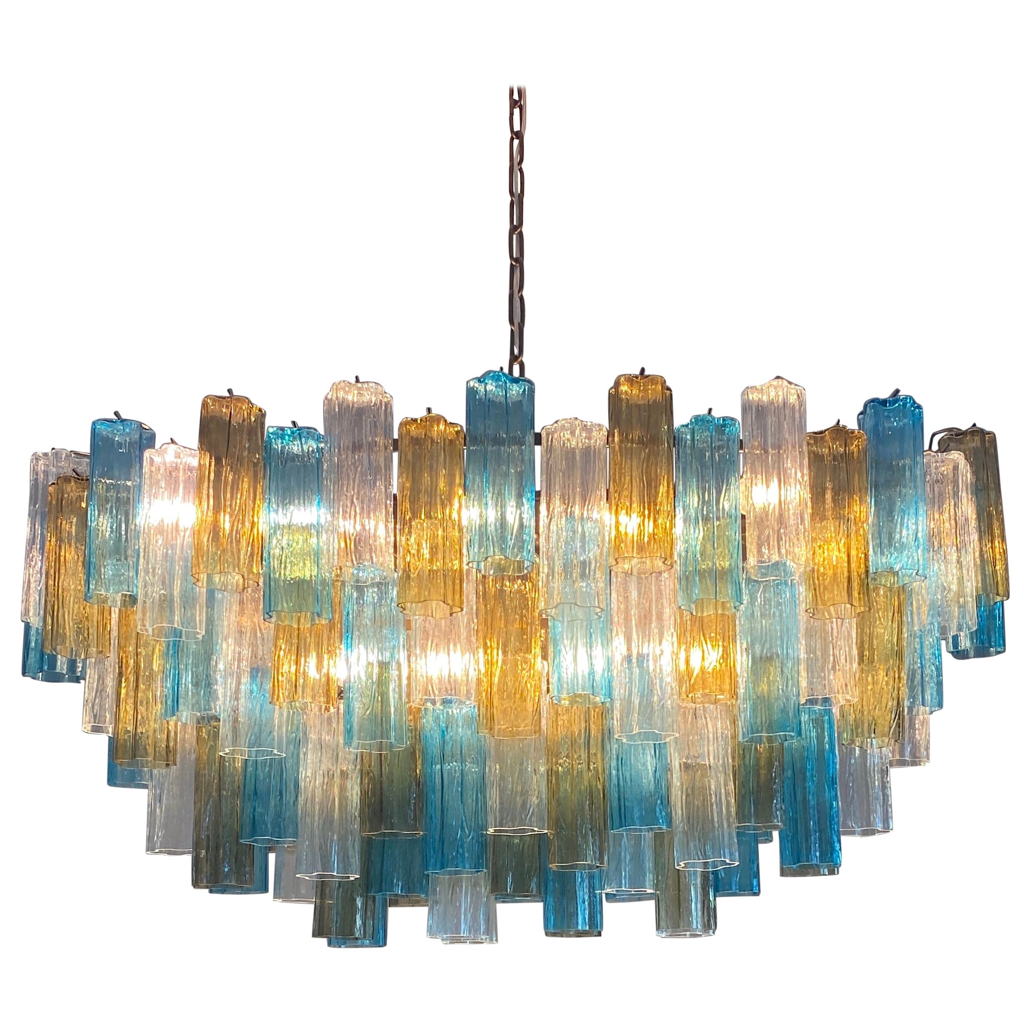 Gran araña moderna ovalada de cristal de Murano multicolor de Veneziani Arte en venta