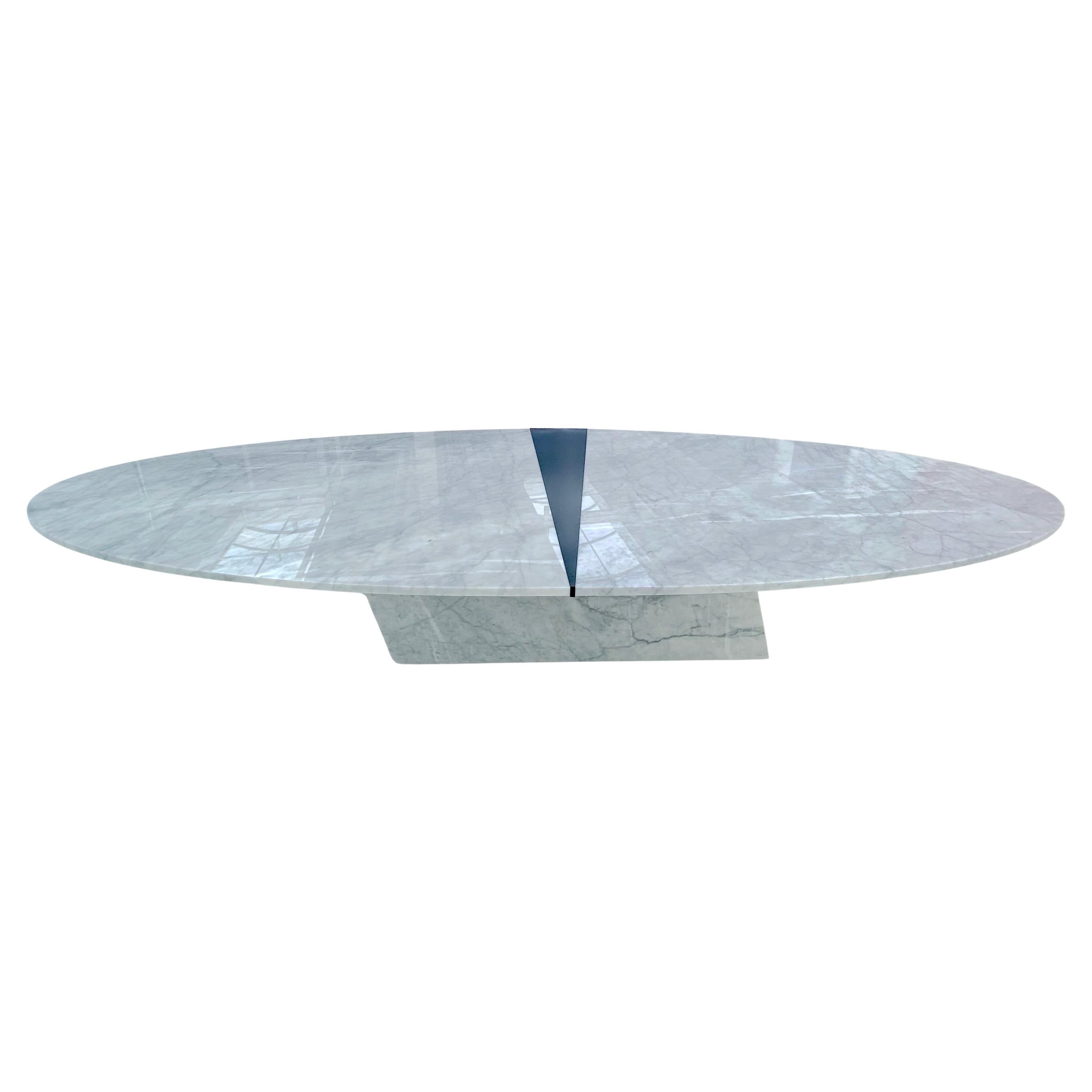 Grand collectible design marble oval table by Roos Schneijderberg For Sale 1