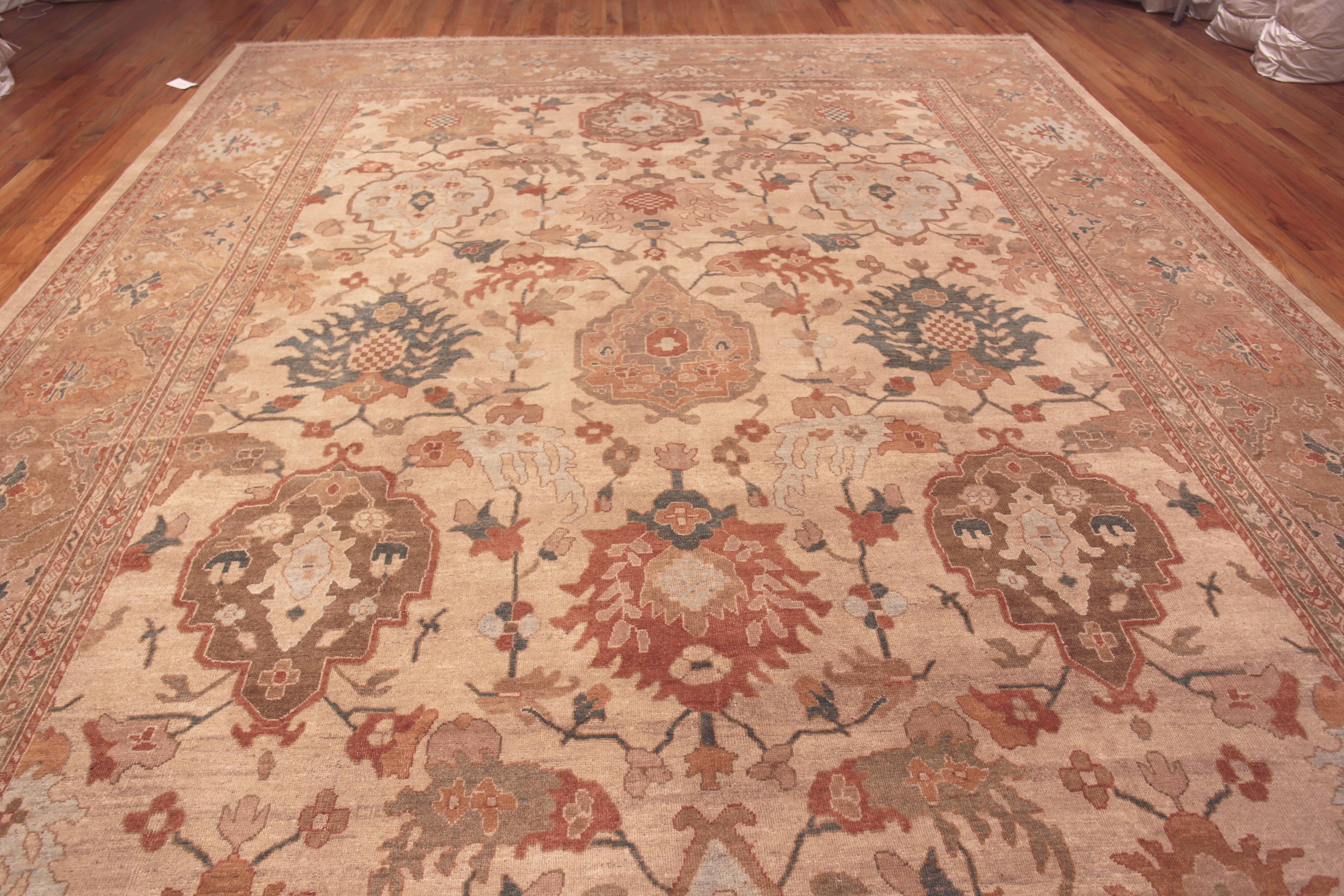 Großer moderner persischer Sultanabad-Teppich, Herkunftsland: Moderne Vintage By Persische Teppiche. CIRCA-Datum: Modern. Größe: 3,81 m x 5,33 m (12 ft 6 in x 17 ft 6 in)