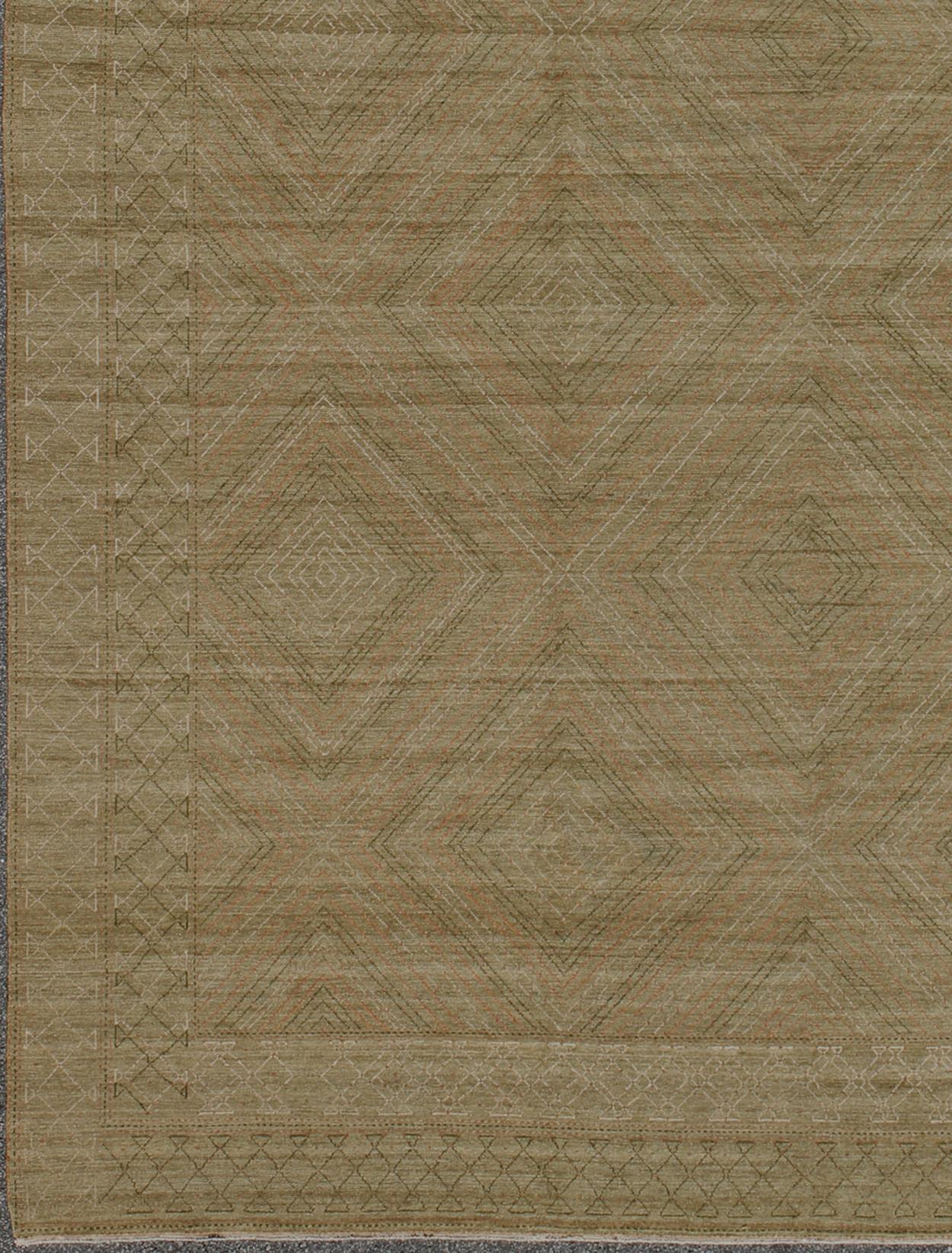 Großer moderner Teppich mit übergangsdiamantförmigem Design in Grün, Lachs, Elfenbein  (Afghanisch) im Angebot