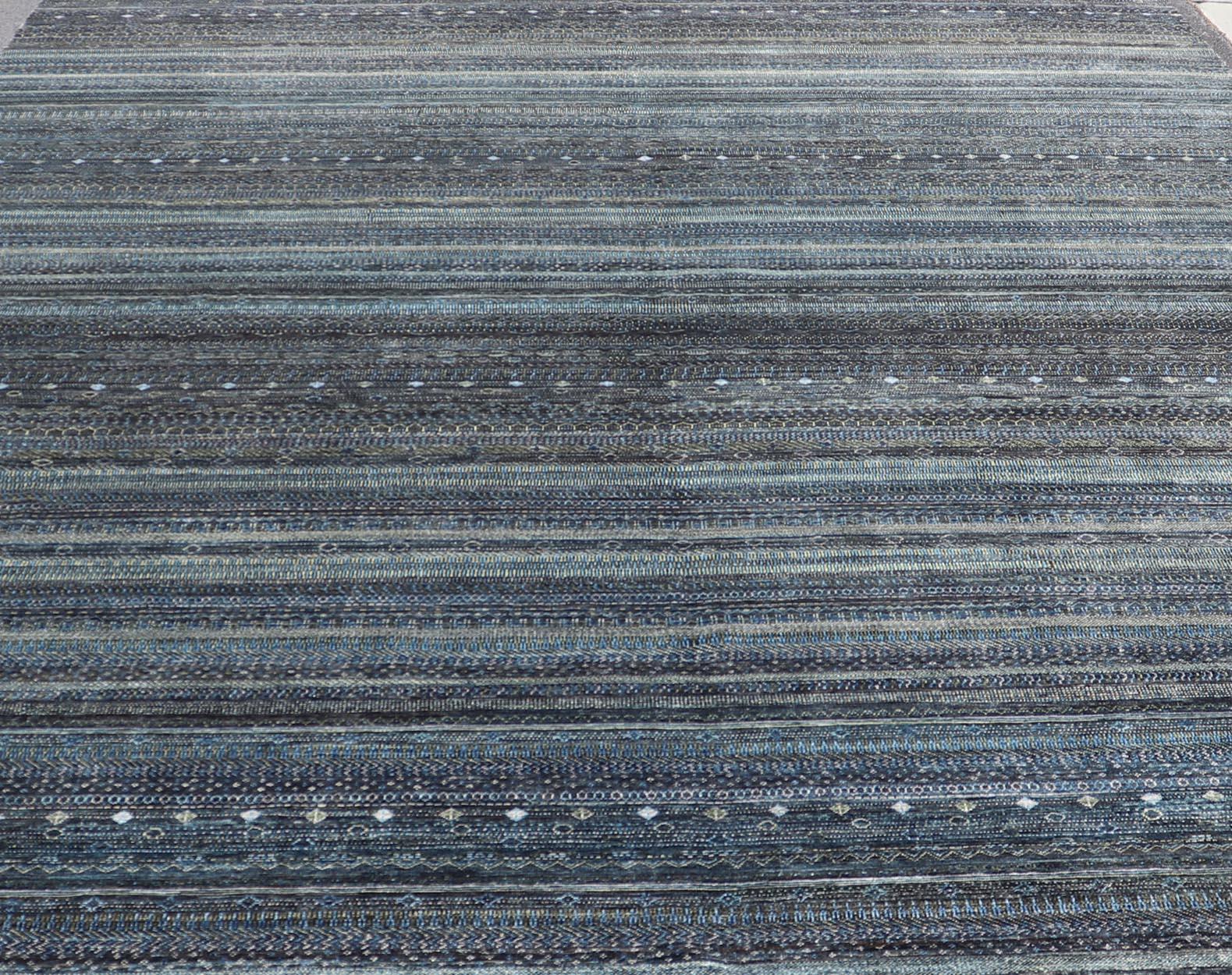 Grand tapis Modernity au Design/One dans les tons noirs, verts et bleus en vente 6