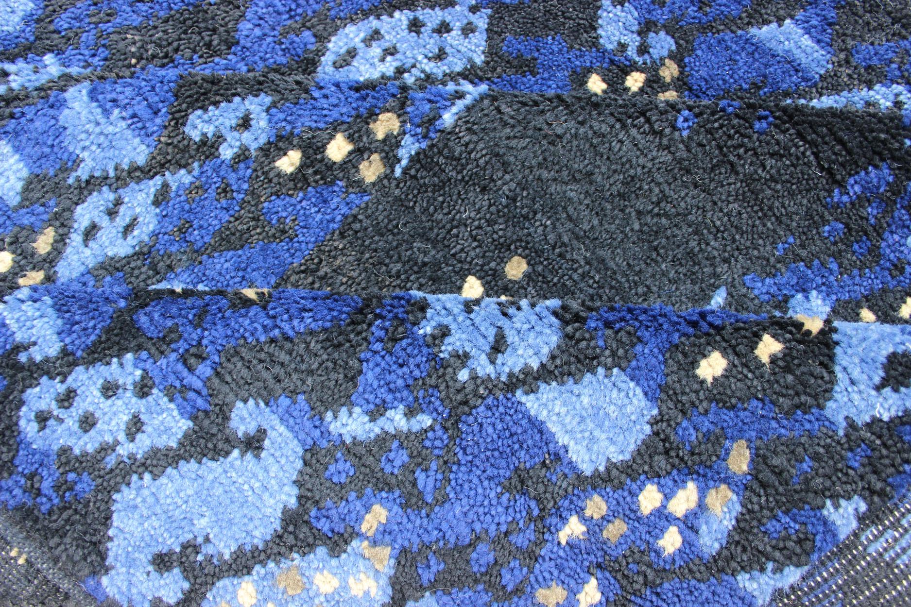Tappeto moderno a pelo lungo di colore blu notte di Keivan Woven Arts in vendita 3
