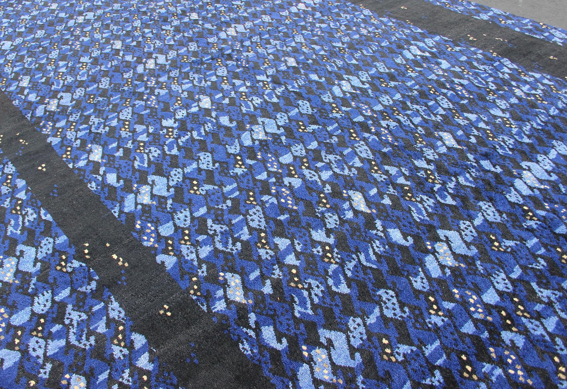 Tappeto moderno a pelo lungo di colore blu notte di Keivan Woven Arts in vendita 1