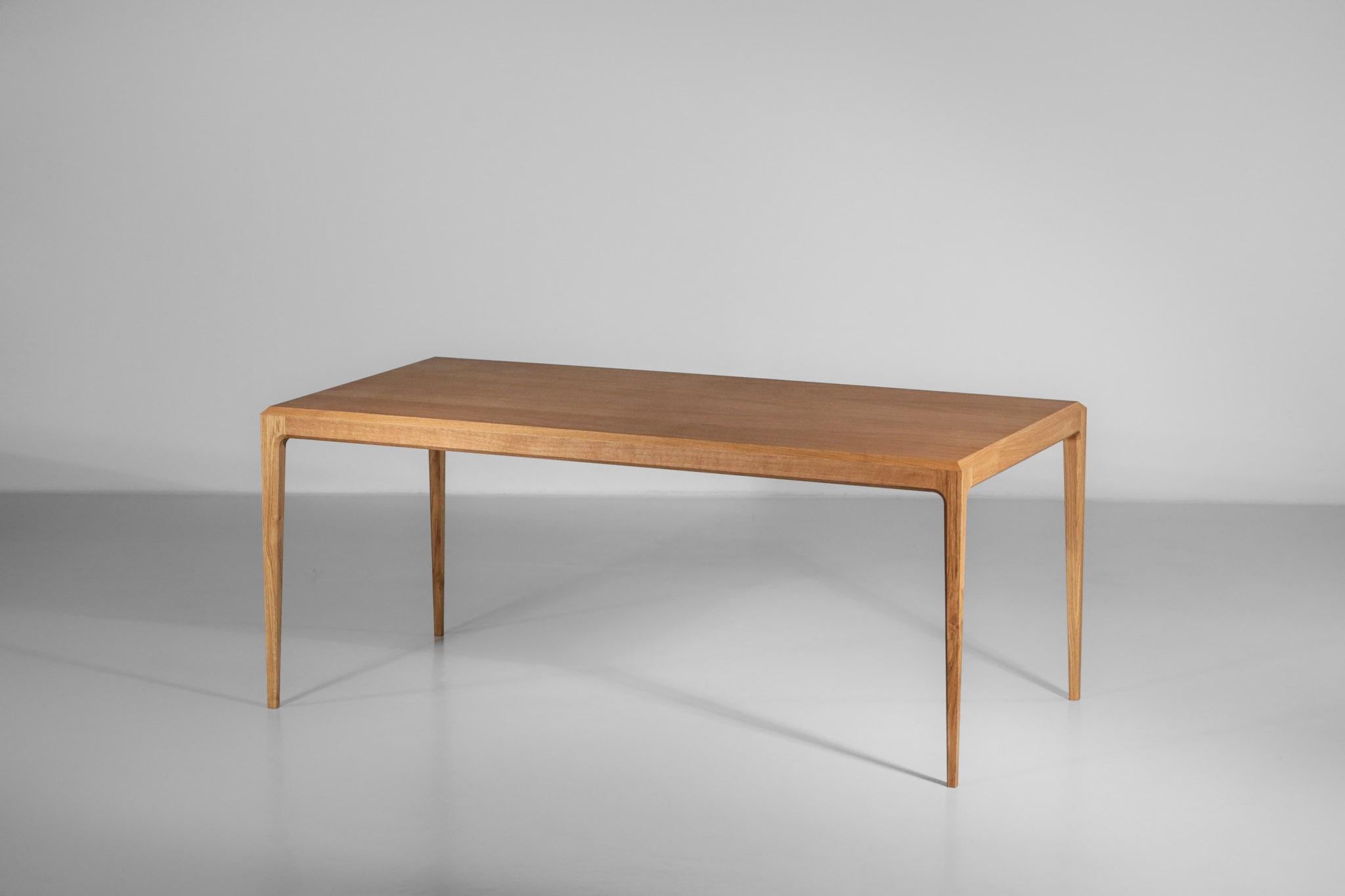 Large Modern Table in Oak Scandinavian Design 5