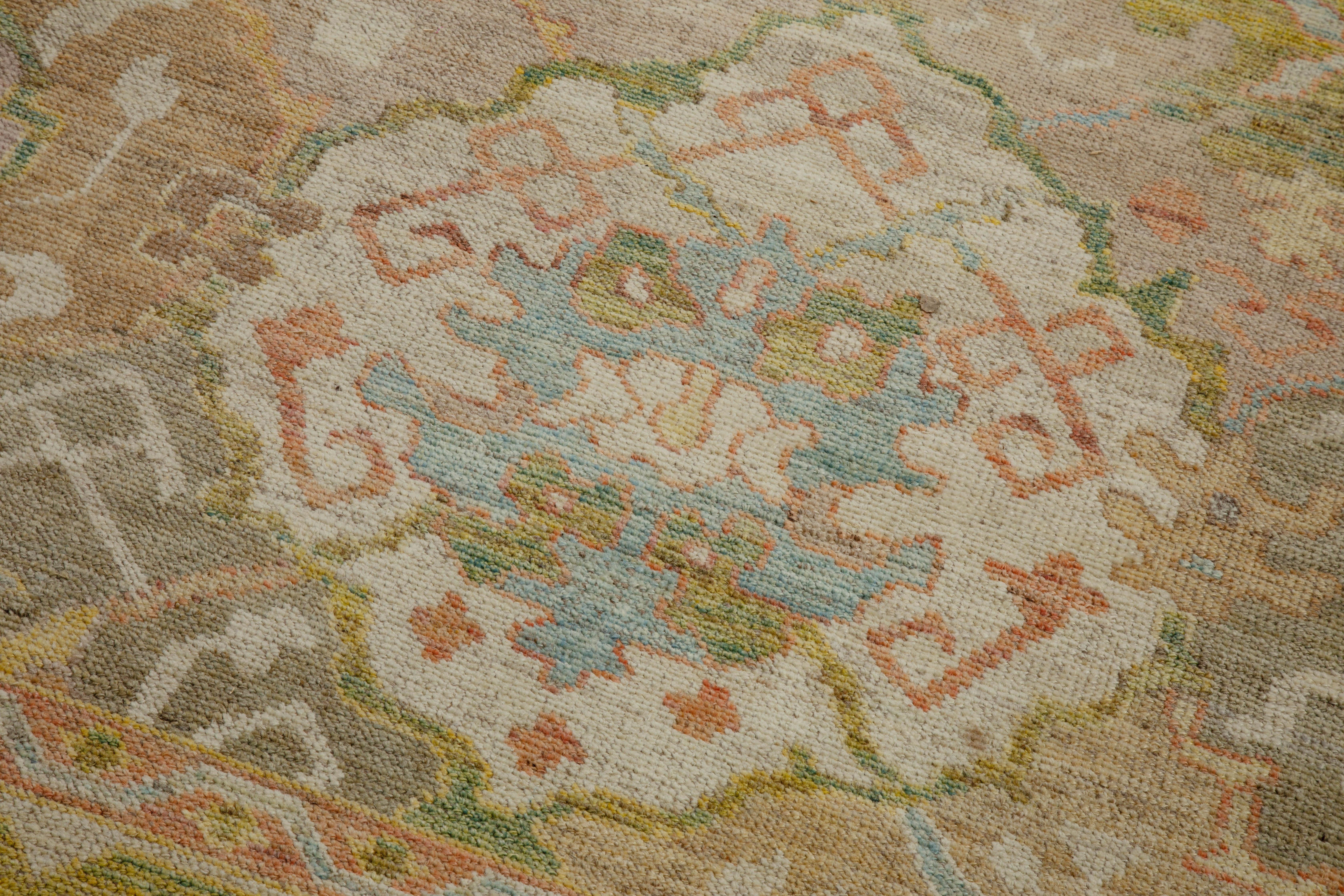 Large Modern Turkish Oushak Rug with Rows of Colored Medallions on Center Field In Excellent Condition For Sale In Dallas, TX