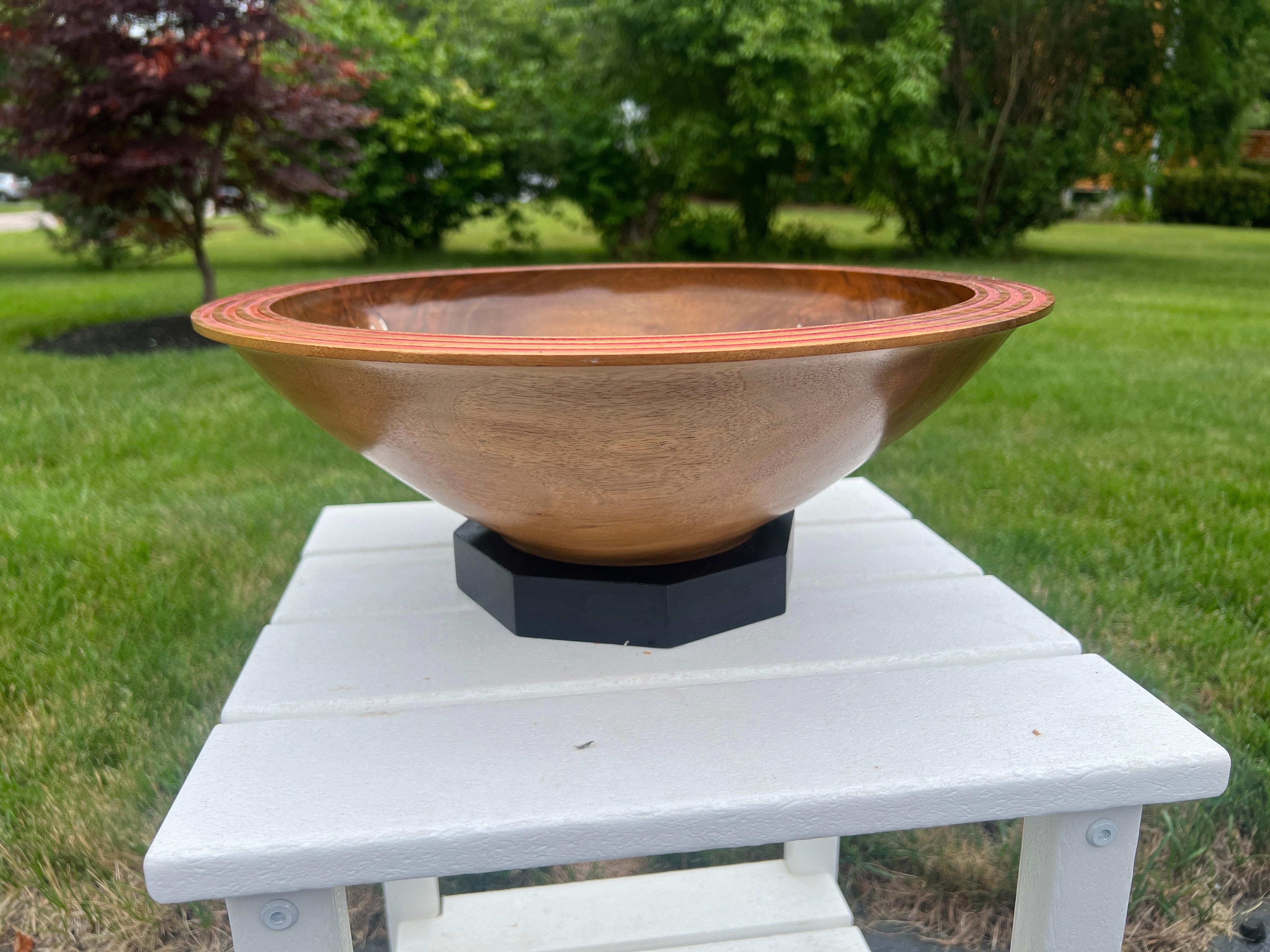 Large Modernist Artisan Made Inlaid Walnut Centerpiece Bowl on Stand - Signed

This walnut centerpiece bowl is artisan made likely in the New England area with expert craftsmanship from the beveled ridges along the edge to the string inlay to