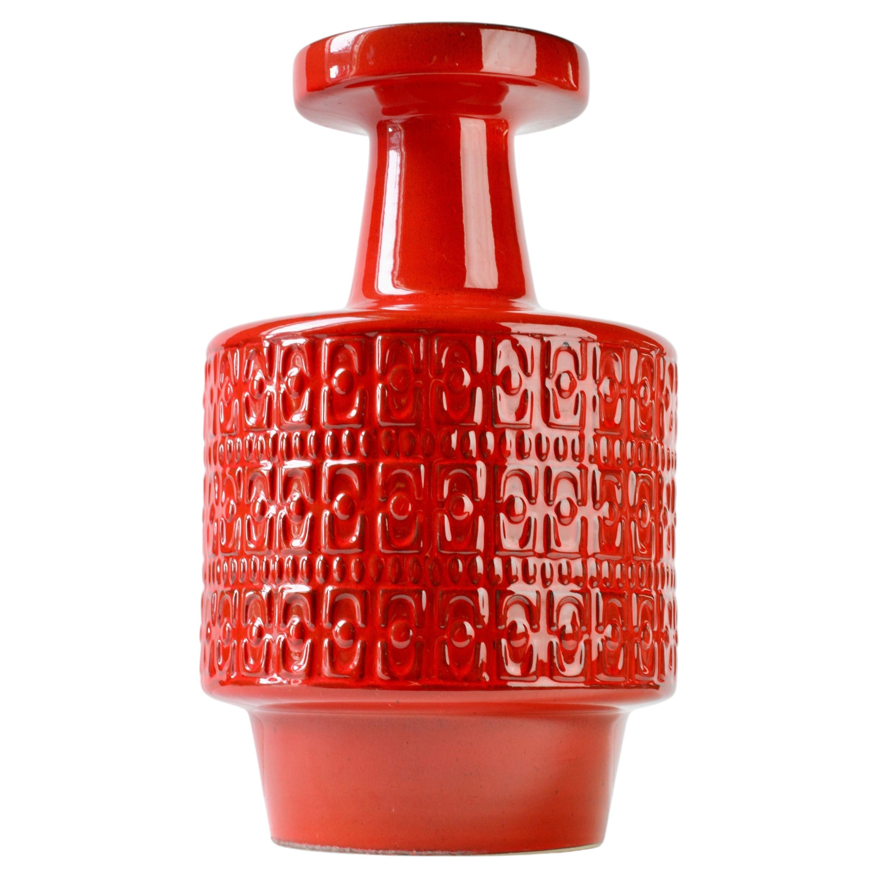 Grande vaso da pavimento modernista rosso brillante della Germania Ovest, realizzato da Fohr Pottery, intorno al 1970