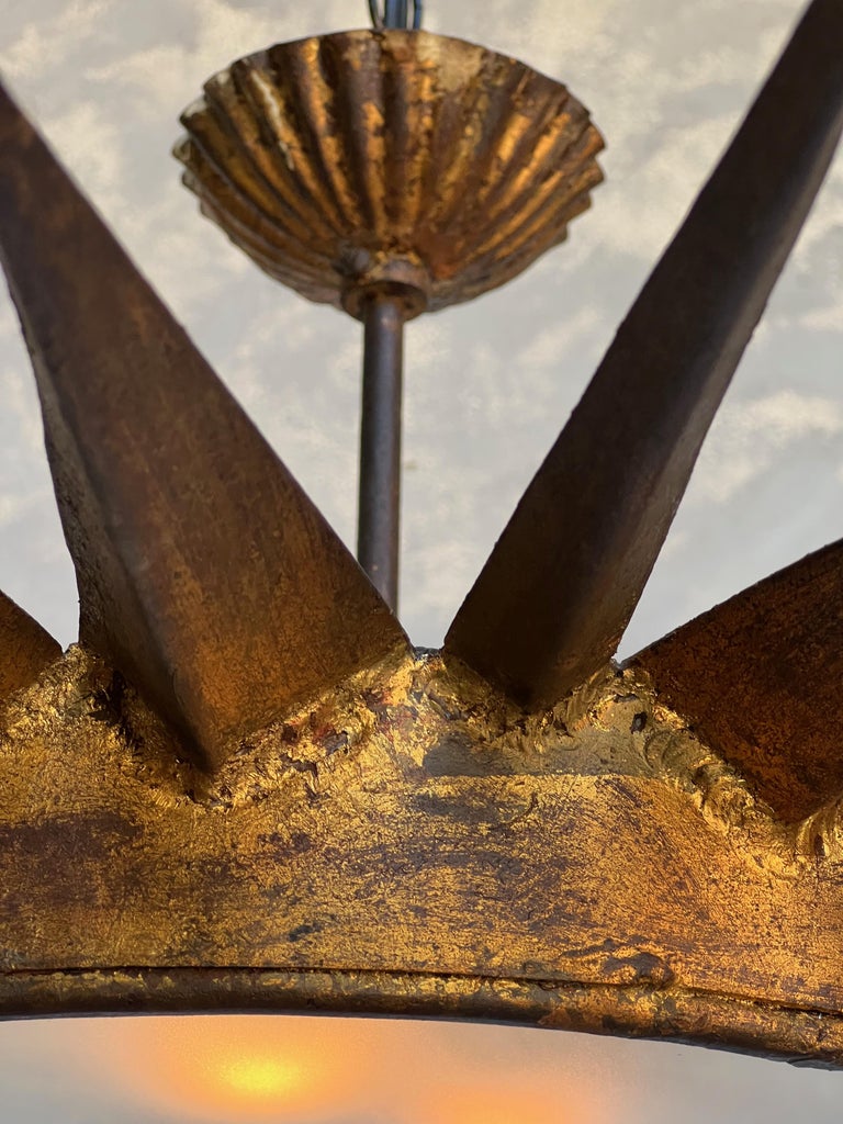 Large Modernist Ceiling Fixture with Pointed Rays For Sale at 1stDibs