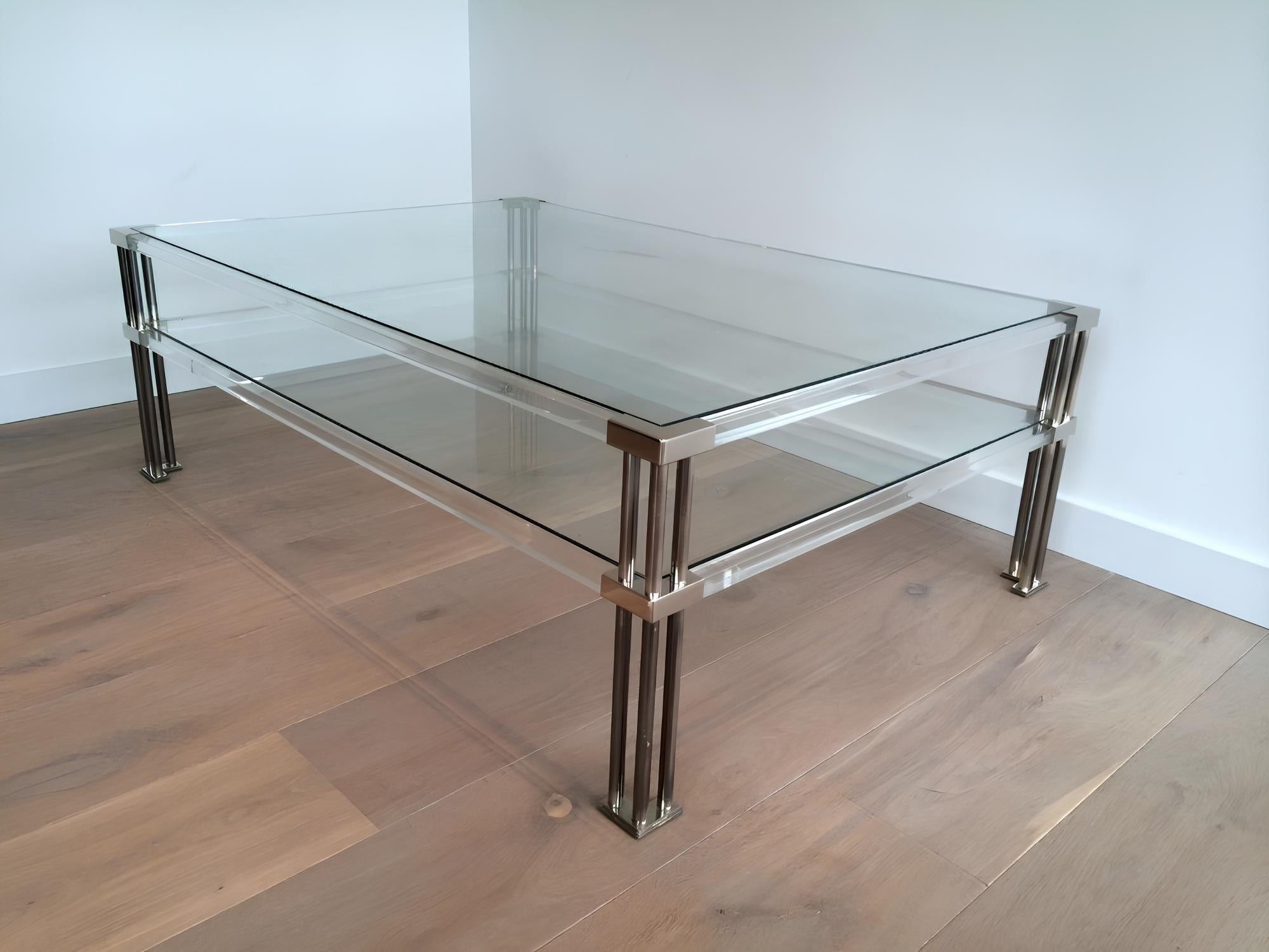 Grande table basse moderniste chromée et Lucite Bon état - En vente à Marcq-en-Barœul, Hauts-de-France