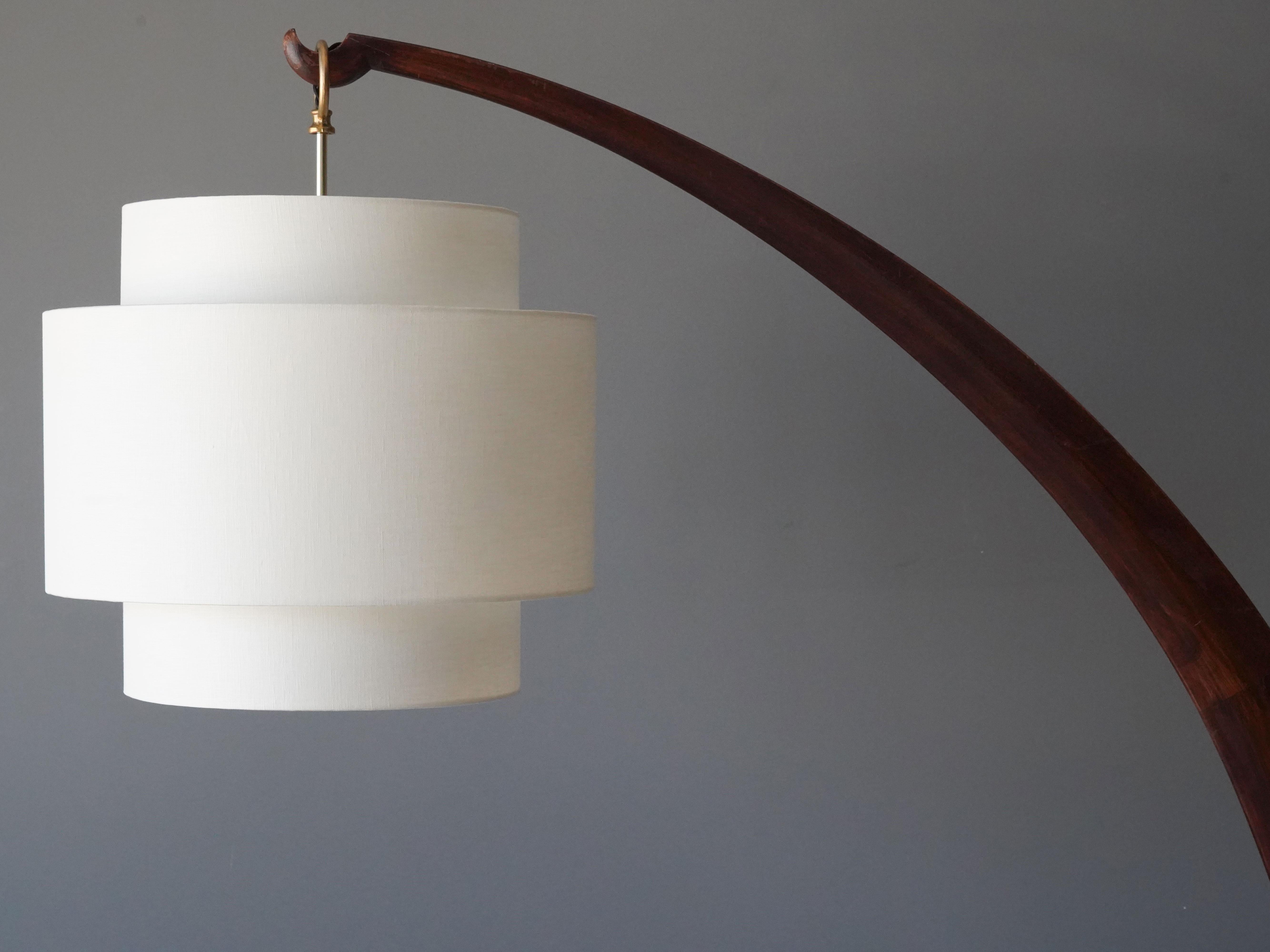curved floor lamps