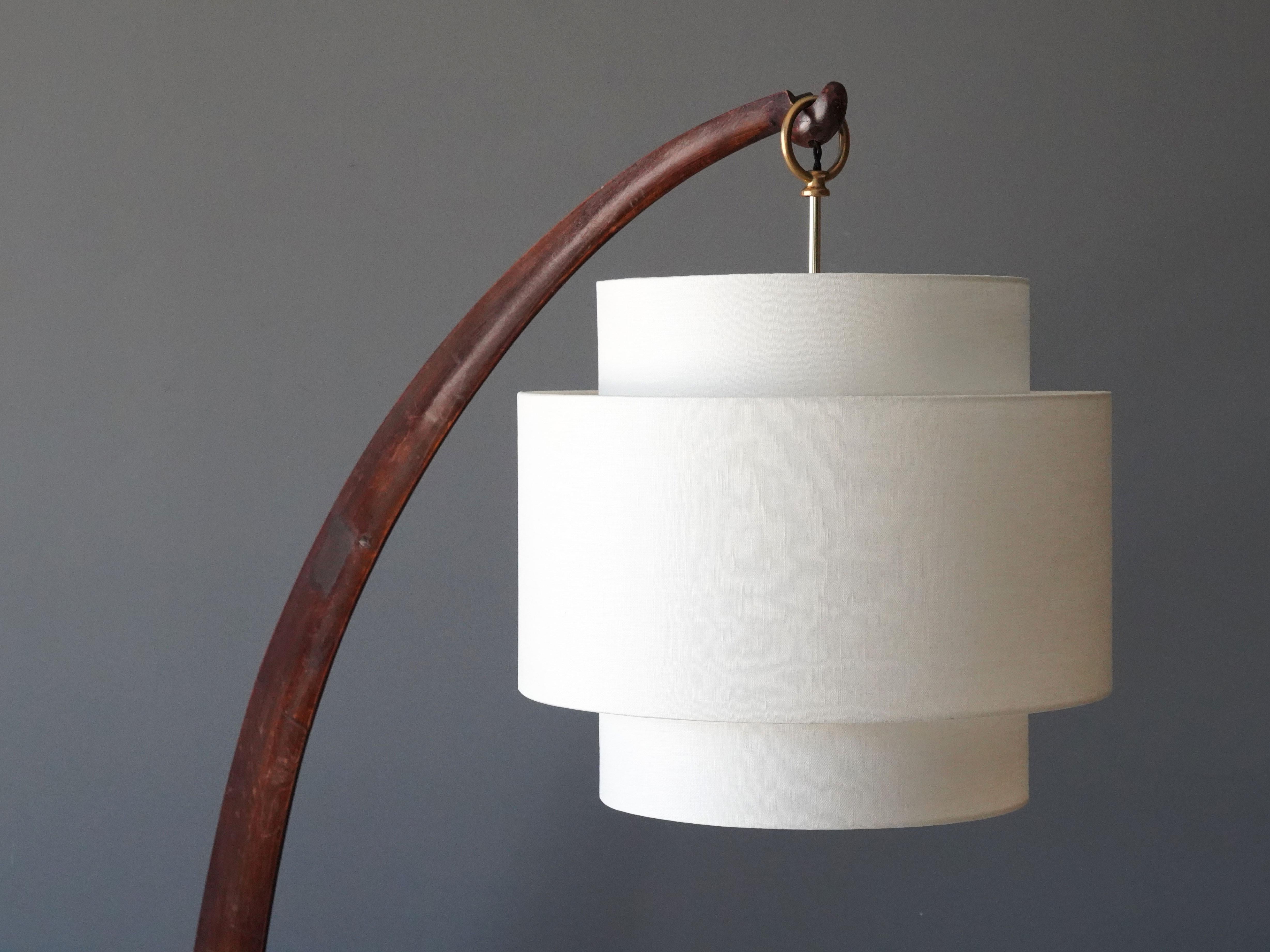floor lamp curved