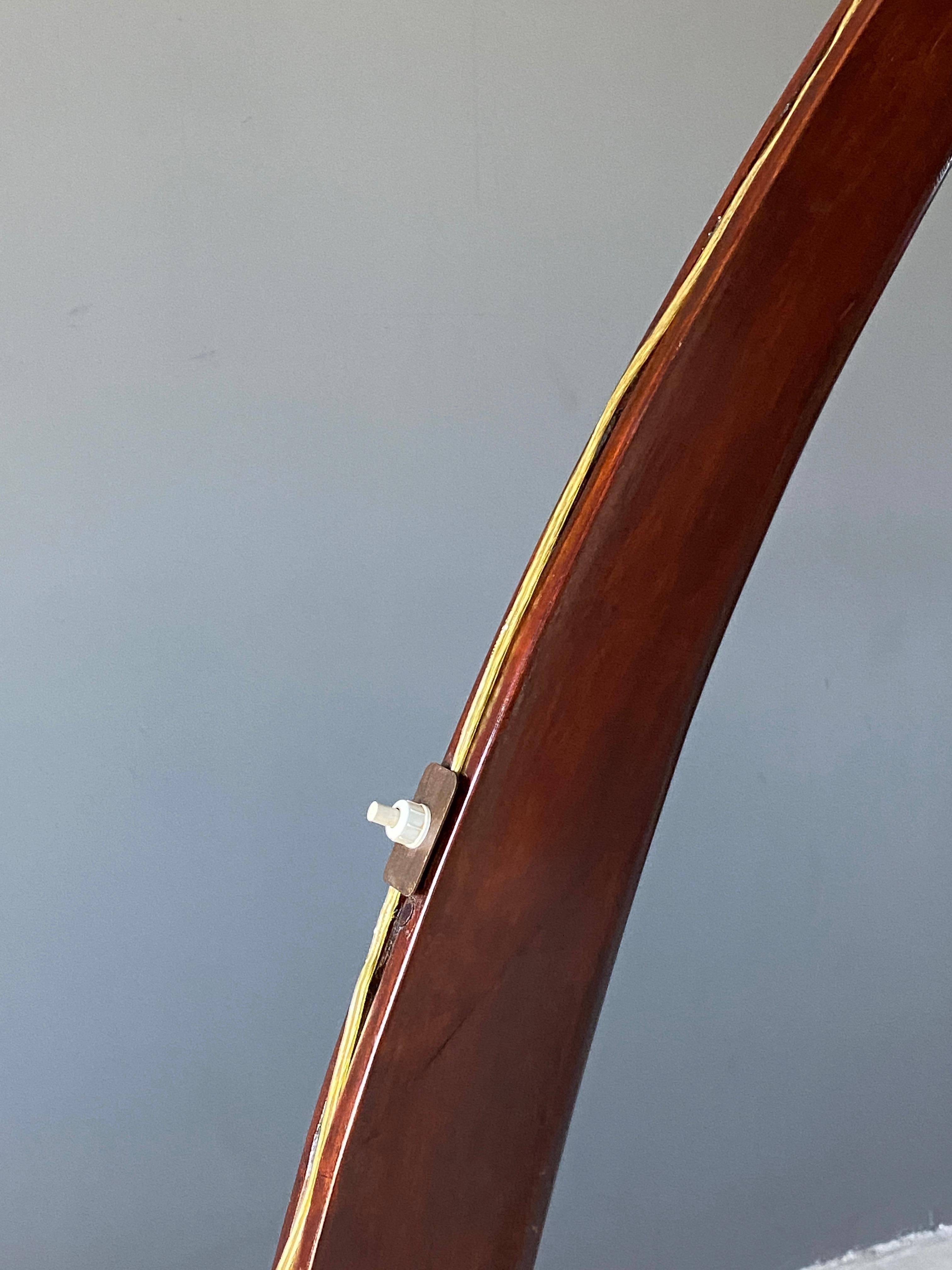 bending floor lamp