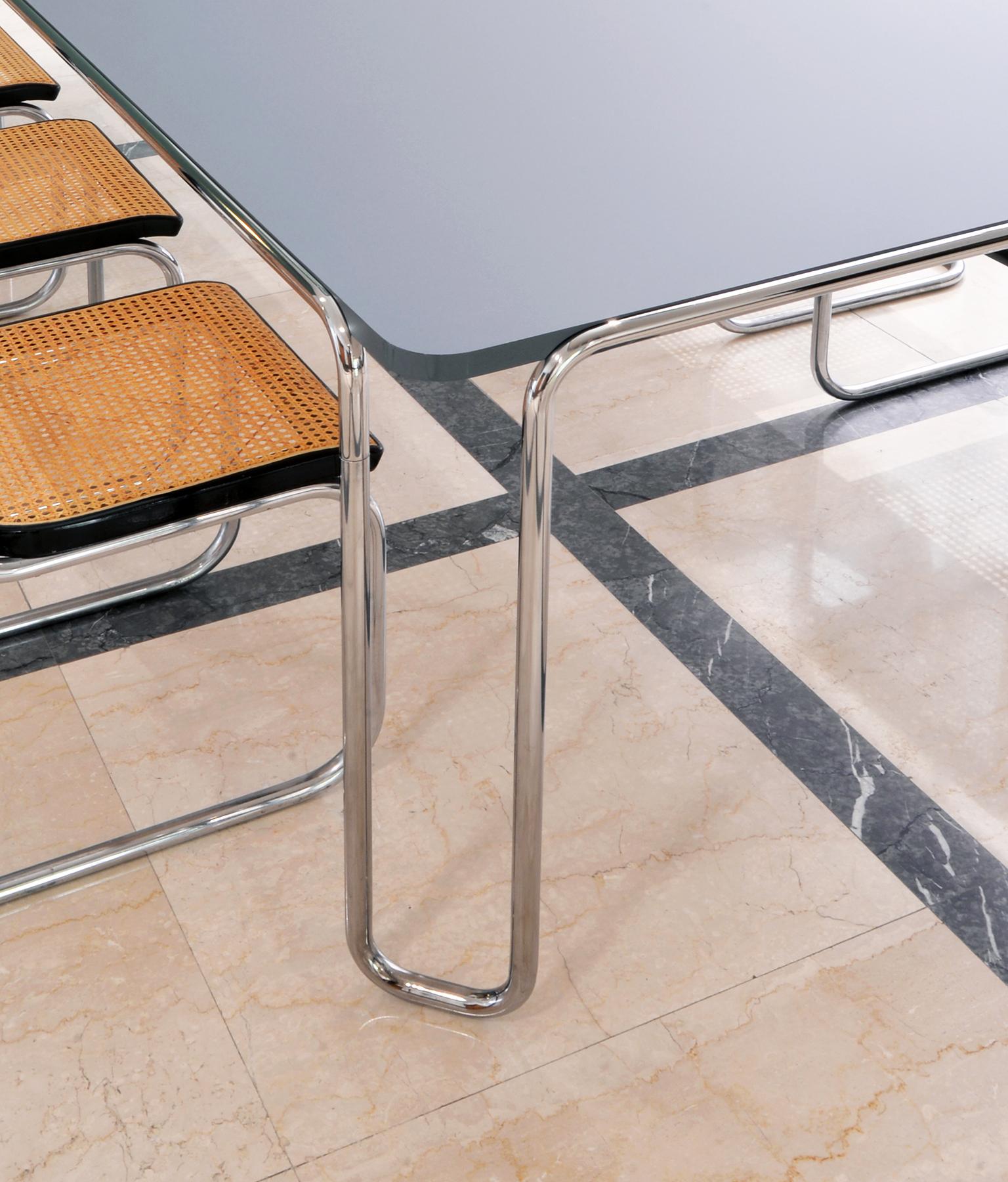 Large Modernist Custom-Made Ultra-Thin Tubular-Steel Table by GMD Berlin For Sale 1